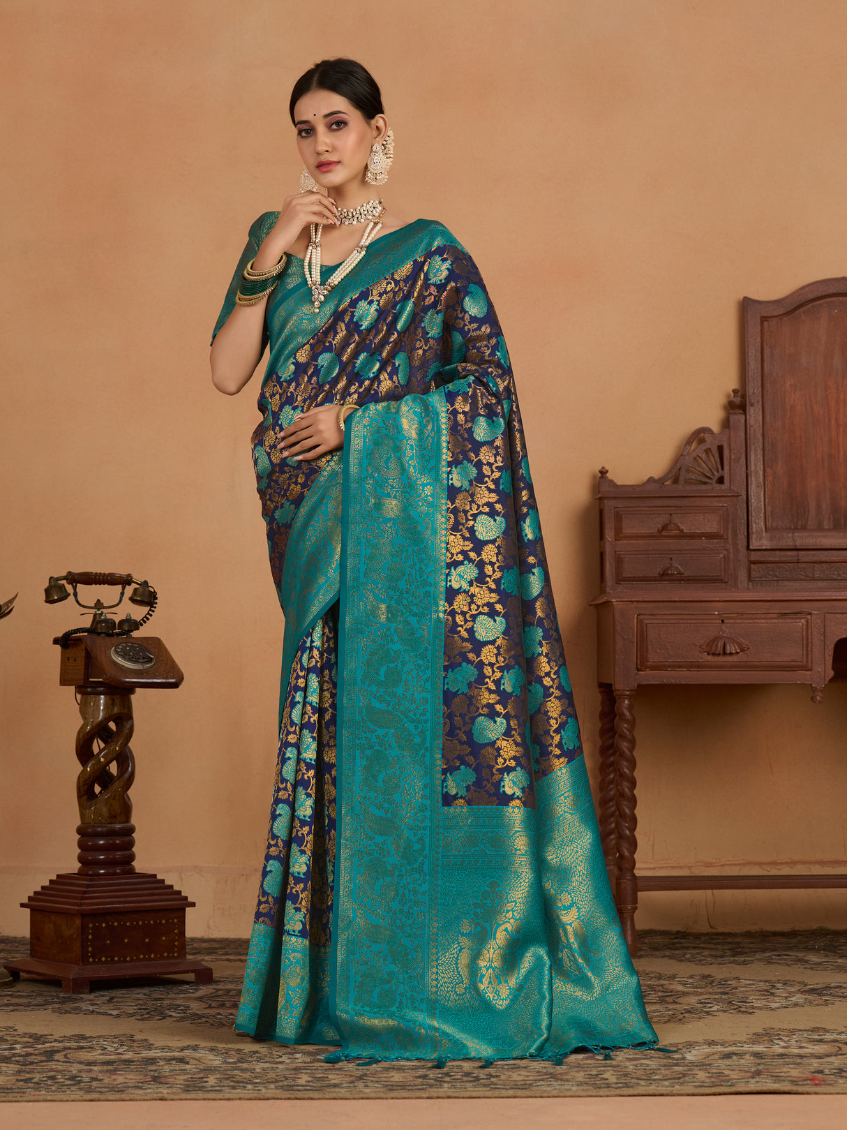 Mimosa Women's Woven Design Kanjivaram Art Silk Saree With Blouse Piece : SA0000890NV