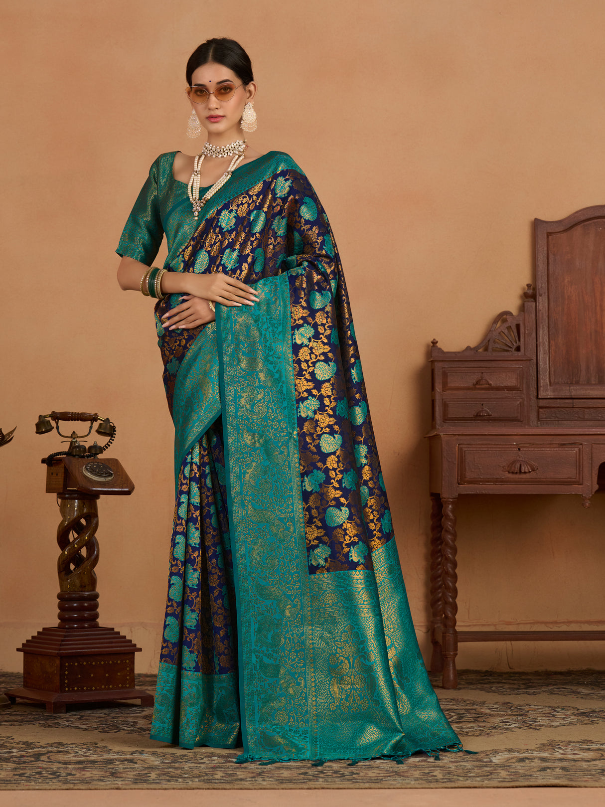 Mimosa Women's Woven Design Kanjivaram Art Silk Saree With Blouse Piece : SA0000890NV