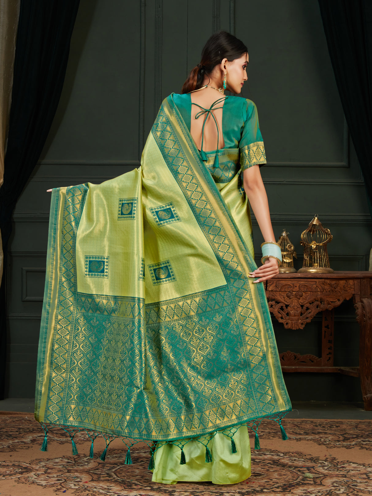 Mimosa Women's Woven Design Kanjivaram Art Silk Saree With Blouse Piece : SA0000898RM