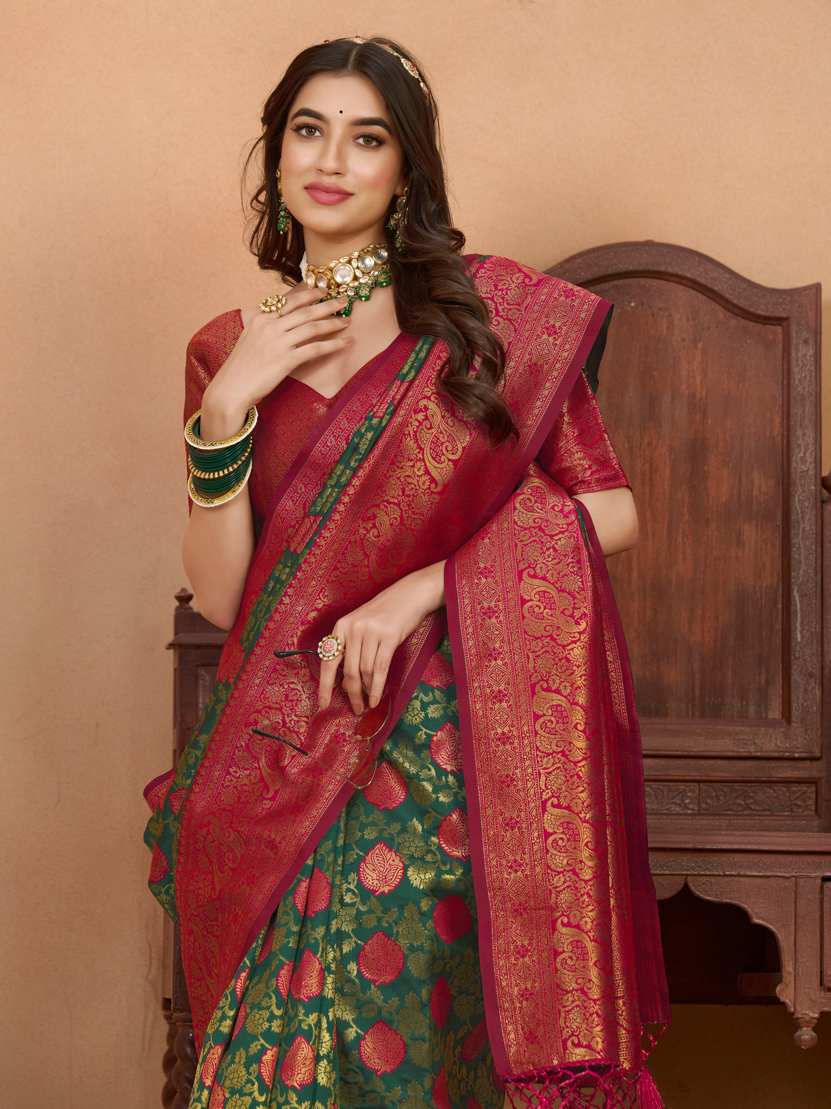 Mimosa Women's Woven Design Kanjivaram Art Silk Saree With Blouse Piece : SA0000903BG