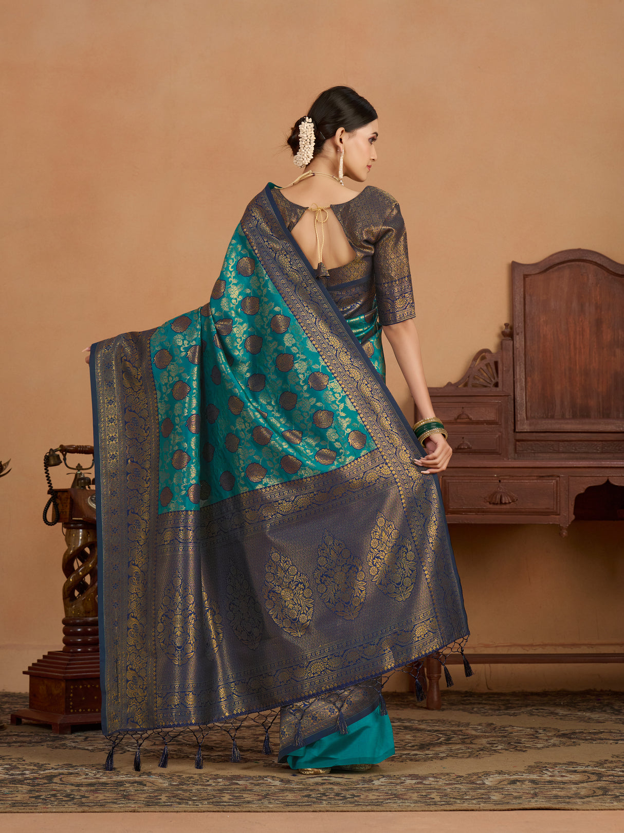 Mimosa Women's Woven Design Kanjivaram Art Silk Saree With Blouse Piece : SA0000903SF