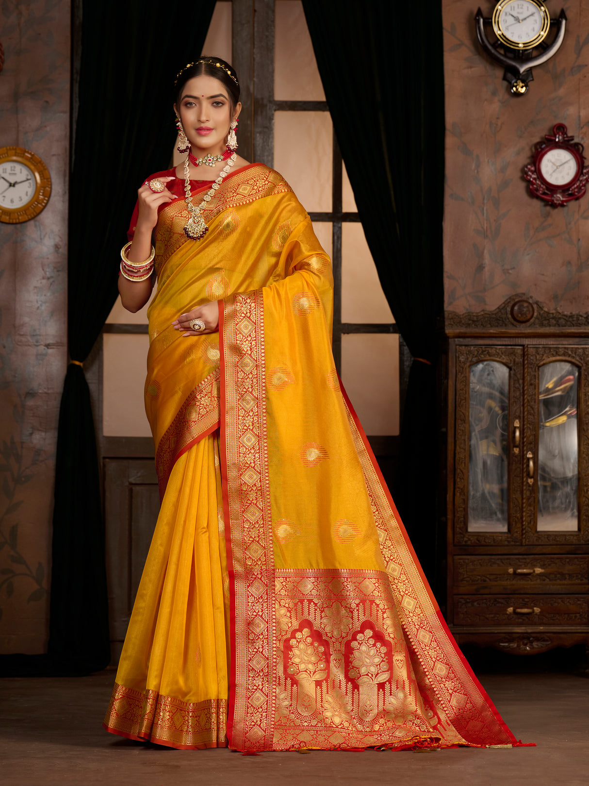 Mimosa Women's Woven Design Kanjivaram Art Silk Saree With Blouse Piece : SA0000944GD