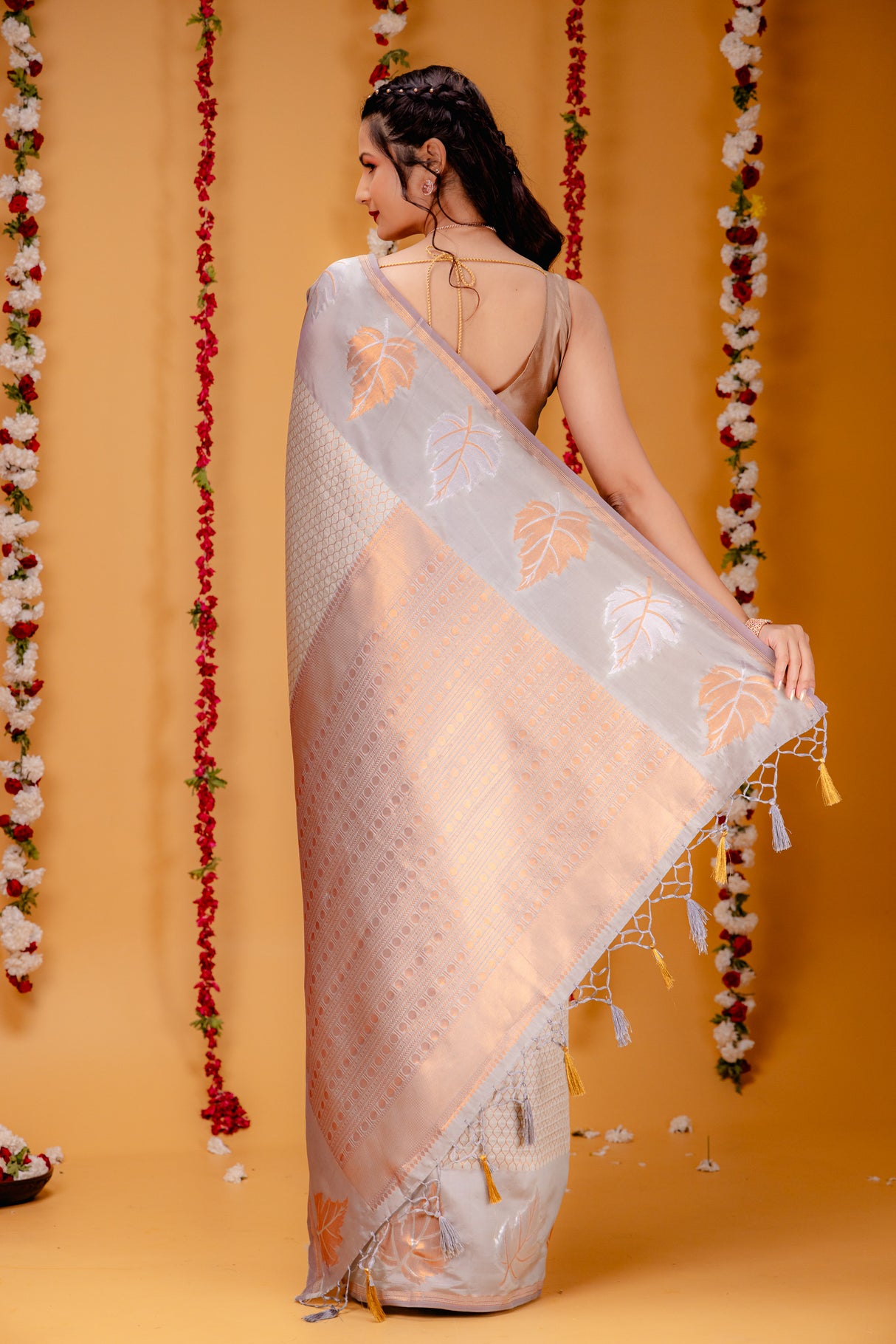 Mimosa Women's Woven Design Kanjivaram Style Art Silk Saree With Blouse Piece : SA00001760GYFREE