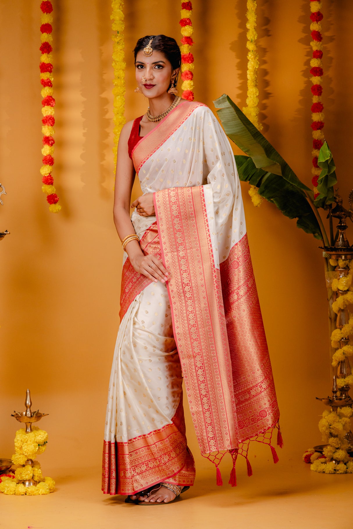 Mimosa Women's Woven Design Kanjivaram Style Art Silk Saree With Blouse Piece : SA00001731HWFREE