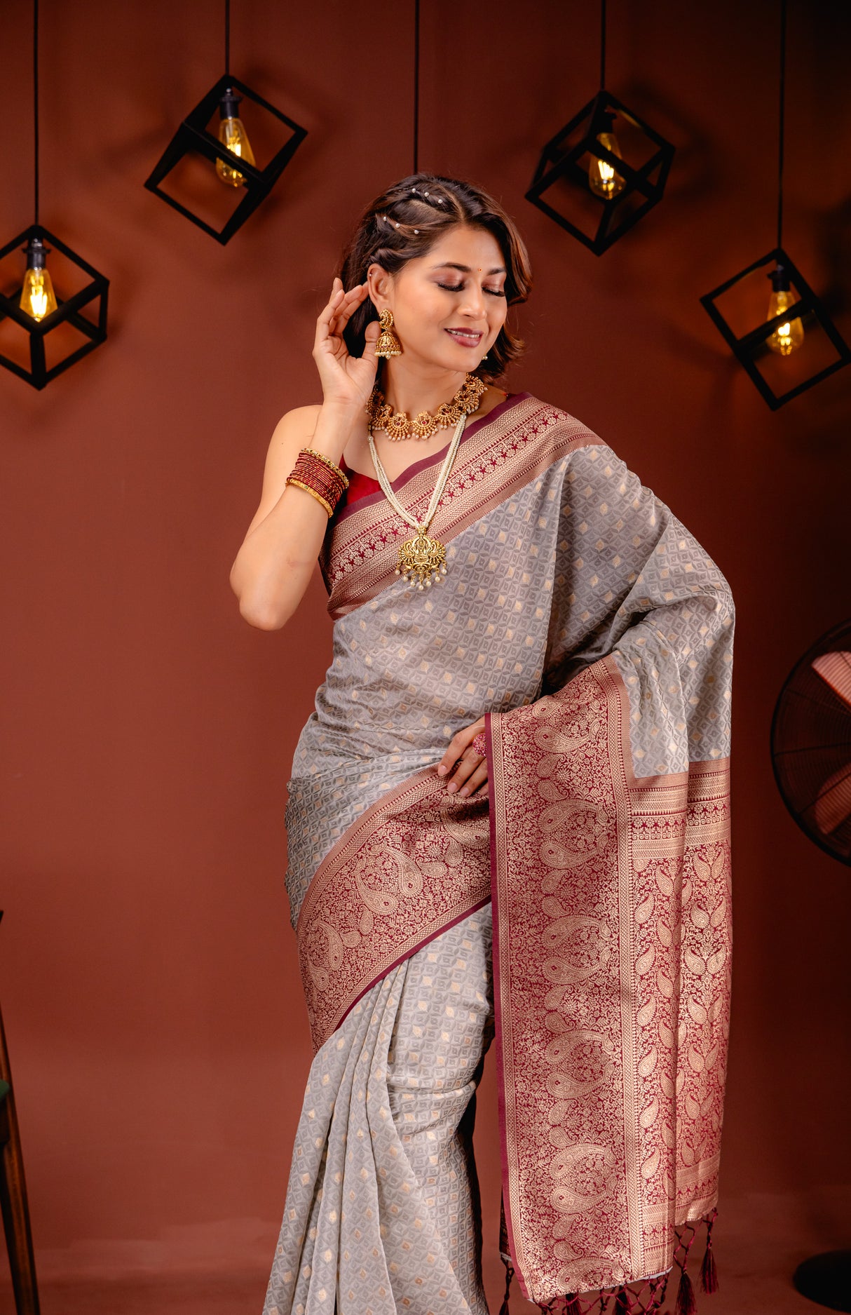 Mimosa Women's Woven Design Kanjivaram Style Art Silk Saree With Blouse Piece : SA00001612BEGFREE