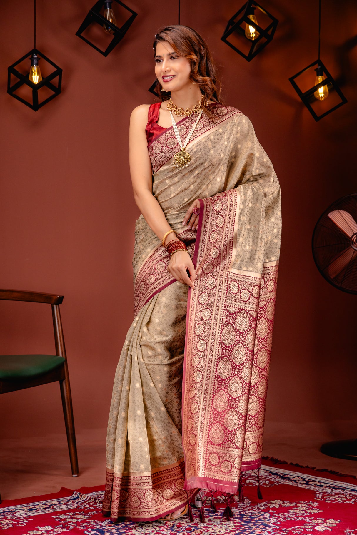 Mimosa Women's Woven Design Kanjivaram Style Art Silk Saree With Blouse Piece : SA00001615CKFREE