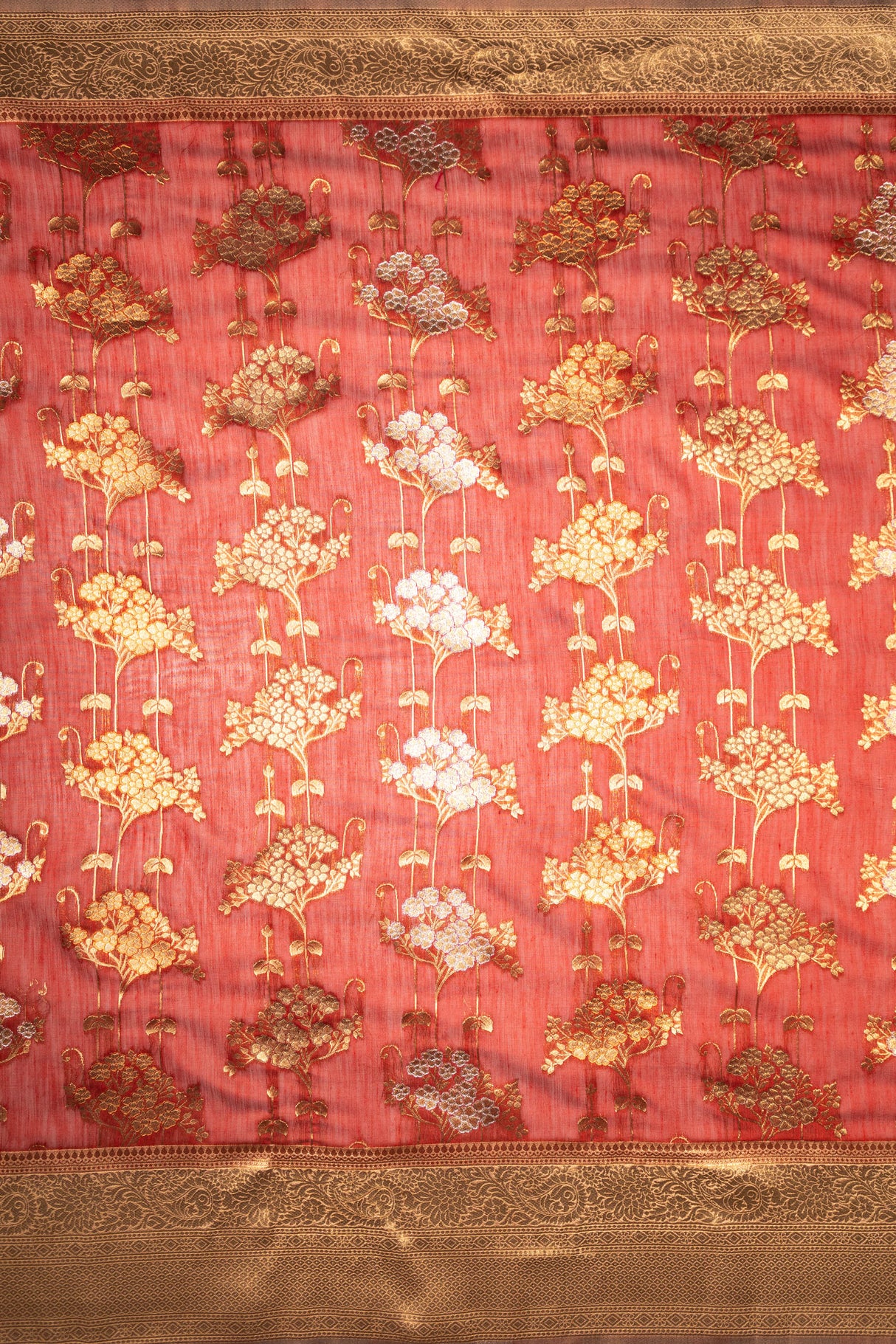 Mimosa Women's Woven Design Kanjivaram Style Art Silk Saree With Blouse Piece : SA00001736MRFREE