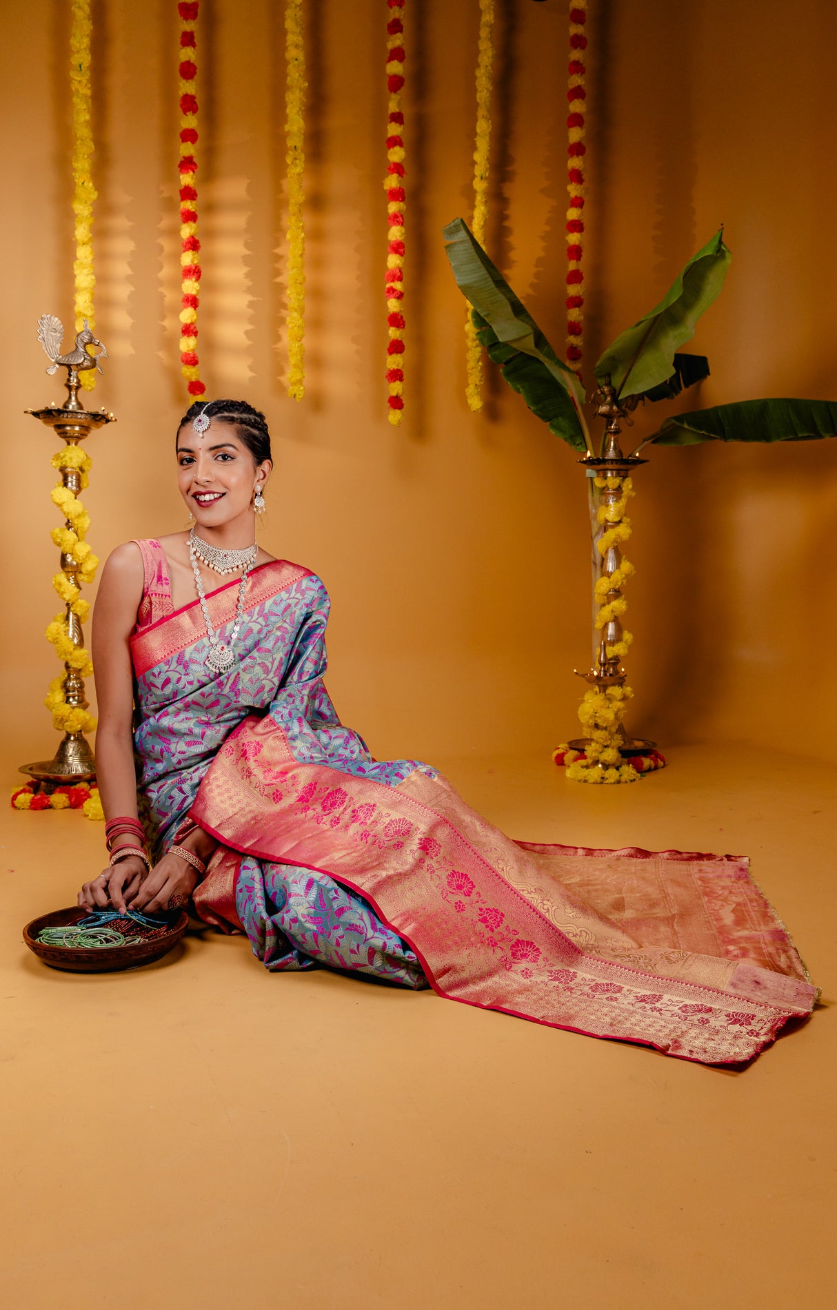 Mimosa Women's Woven Design Kanjivaram Style Art Silk Saree With Blouse Piece : SA00001810ANFREE