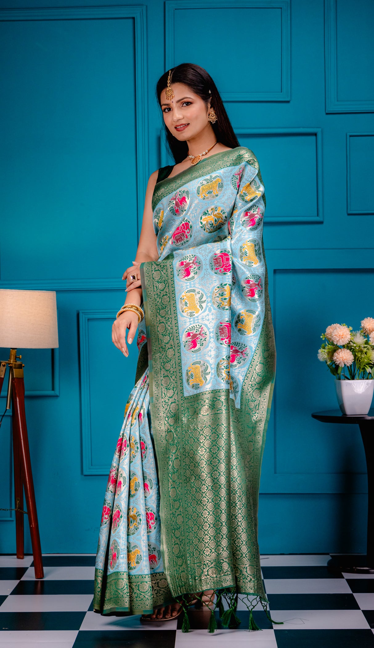 Mimosa Women's Woven Design Patola Style Art Silk Saree With Blouse Piece : SA00001656SFFREE