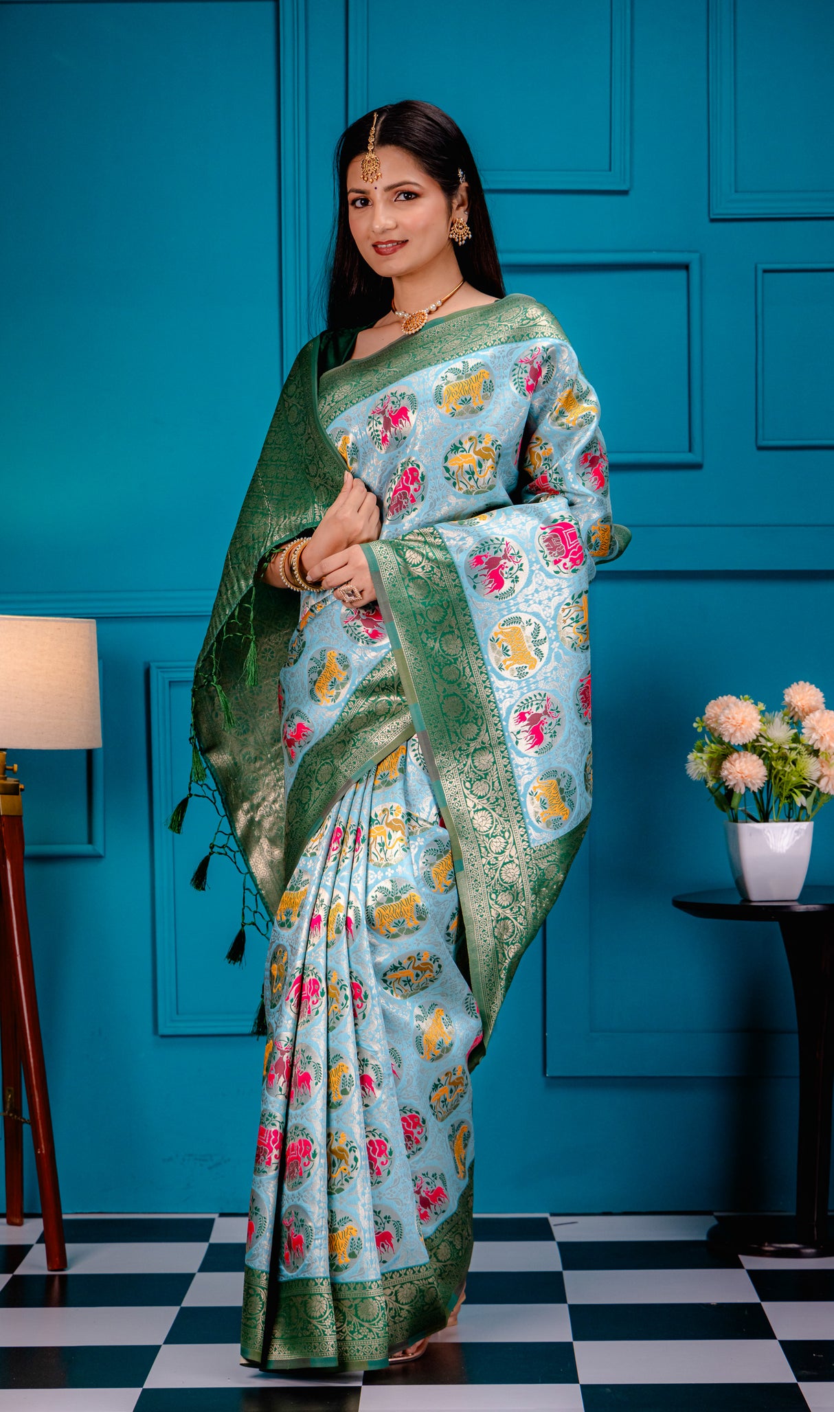 Mimosa Women's Woven Design Patola Style Art Silk Saree With Blouse Piece : SA00001656SFFREE