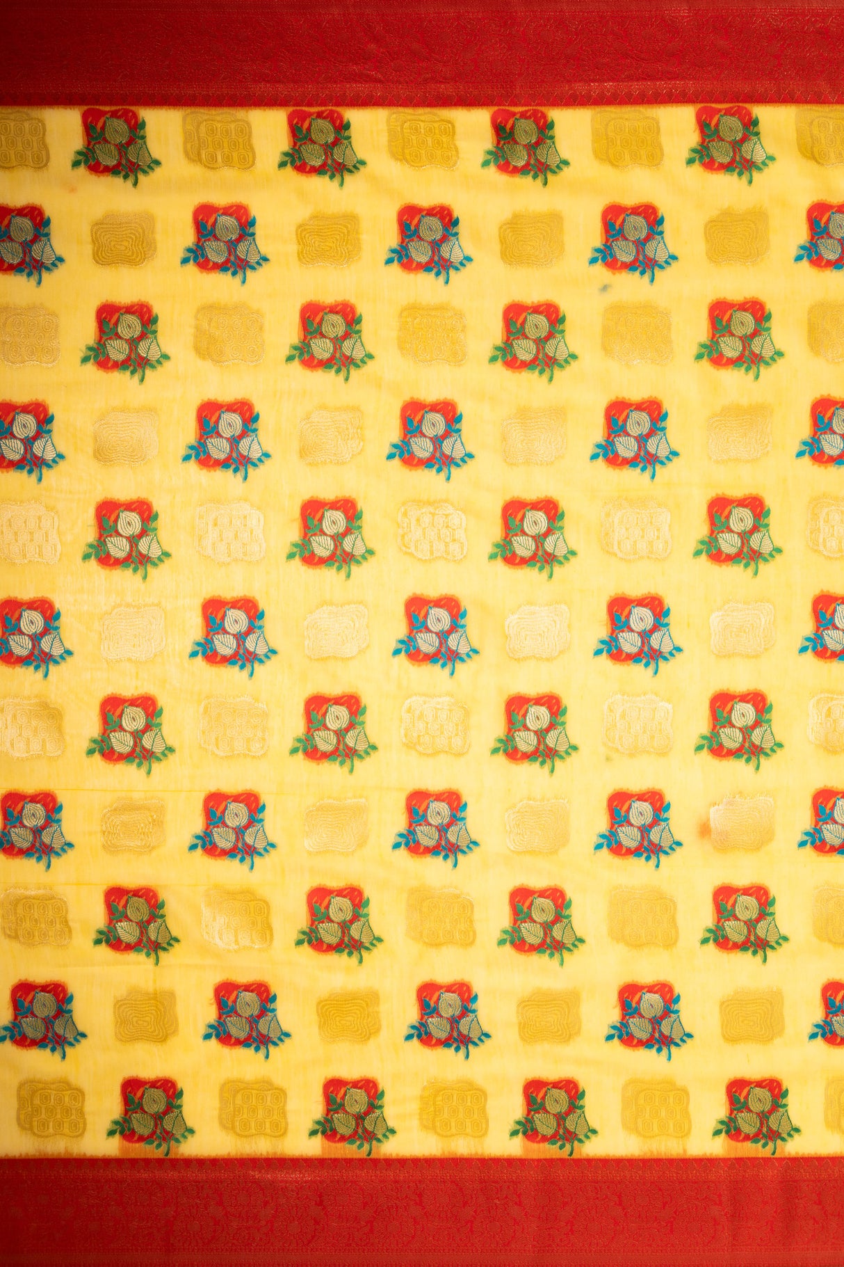 Mimosa Women's Woven Design Kanjivaram Style Art Silk Saree With Blouse Piece : SA00001624GDFREE