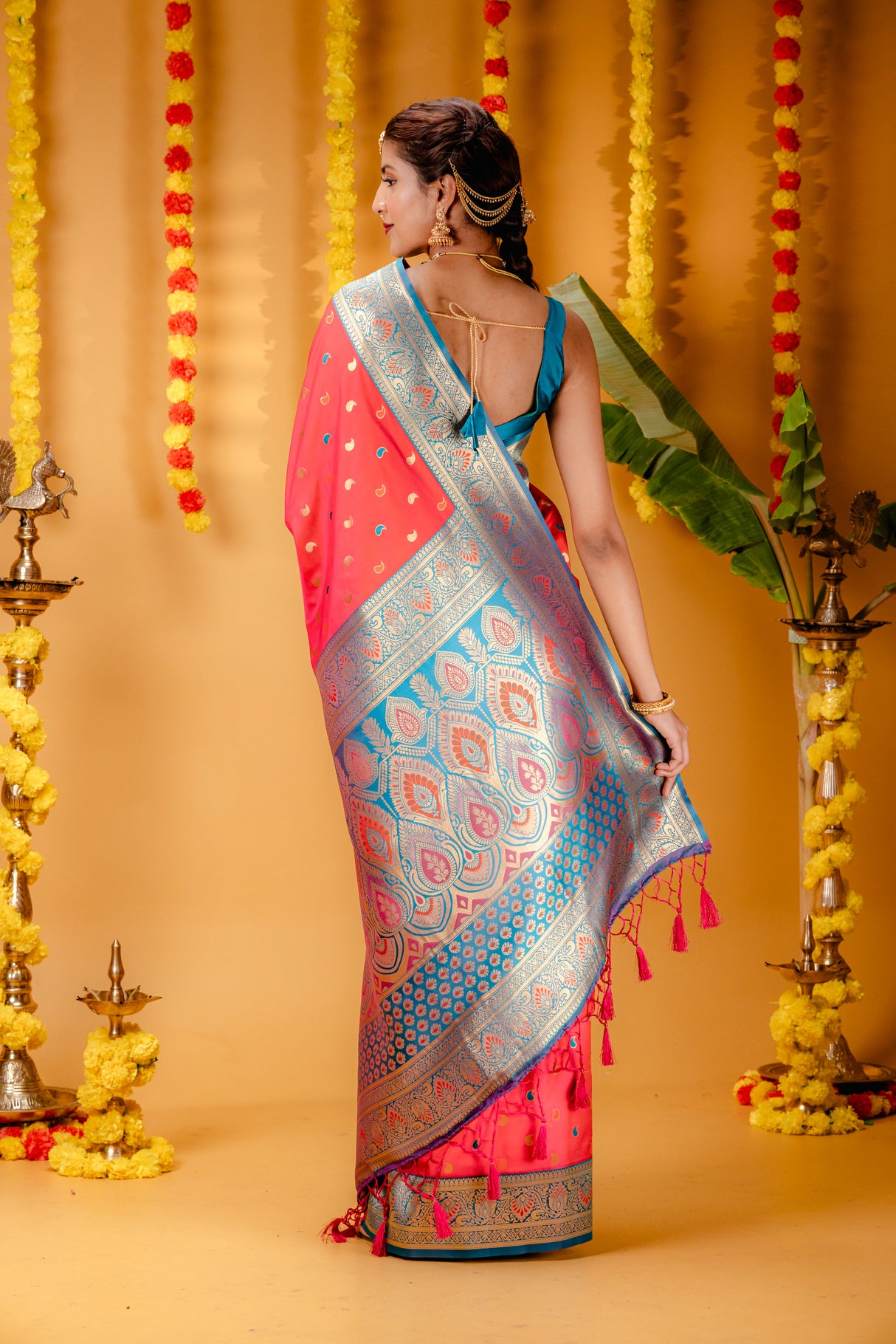 Mimosa Women's Woven Design Kanjivaram Style Art Silk Saree With Blouse Piece : SA00001788GJFREE