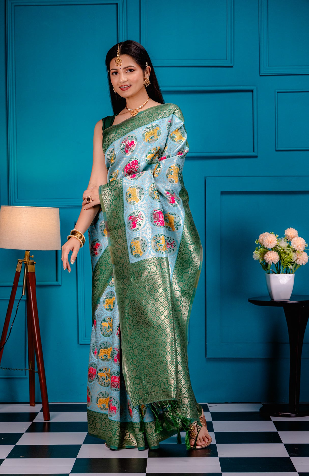 Mimosa Women's Woven Design Patola Style Art Silk Saree With Blouse Piece : SA00001656SFFREE
