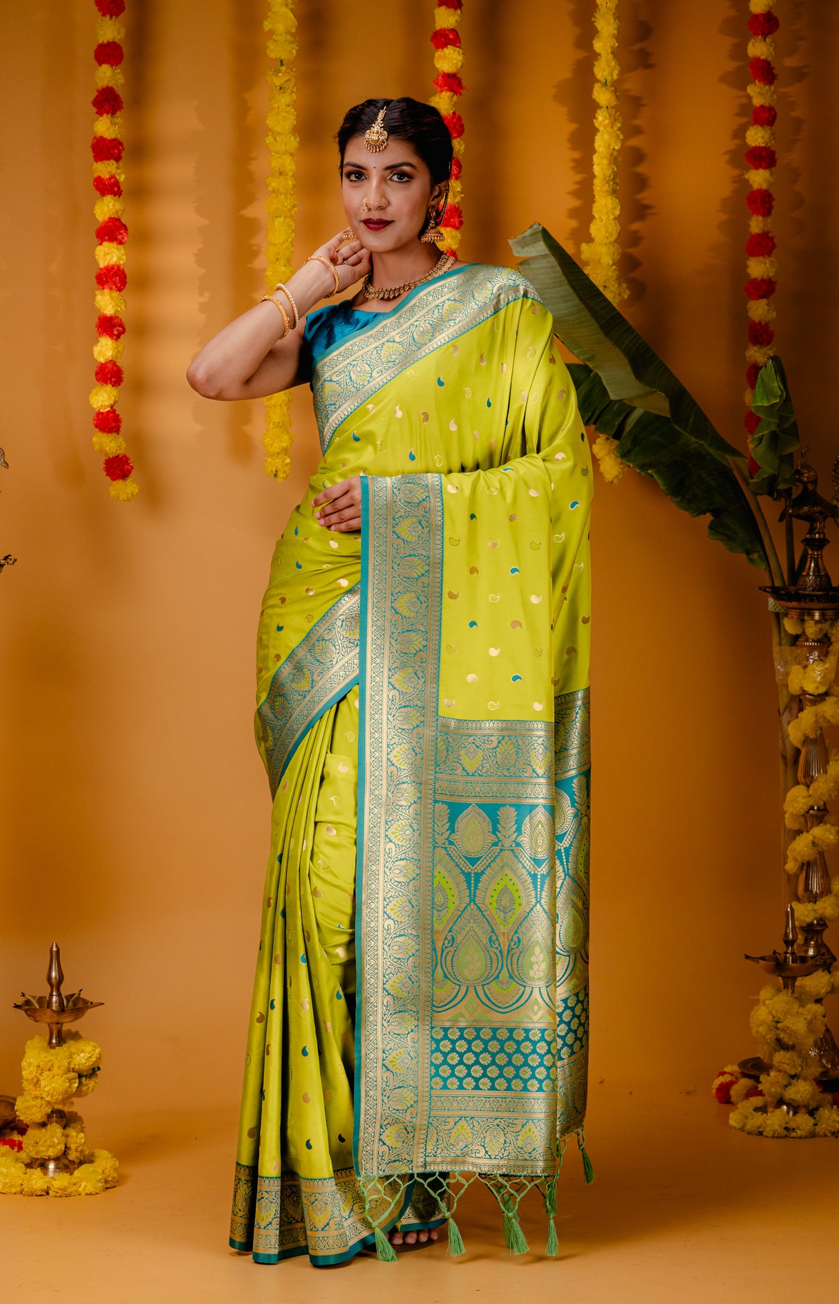 Mimosa Women's Woven Design Kanjivaram Style Art Silk Saree With Blouse Piece : SA00001788PSFREE