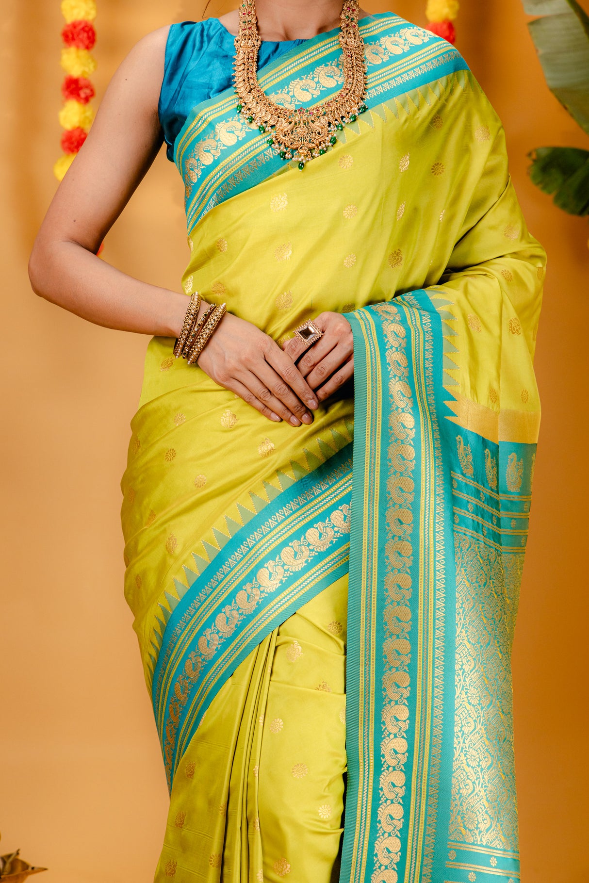 Mimosa Women's Woven Design Kanjivaram Style Art Silk Saree With Blouse Piece : SA00001733PSFREE