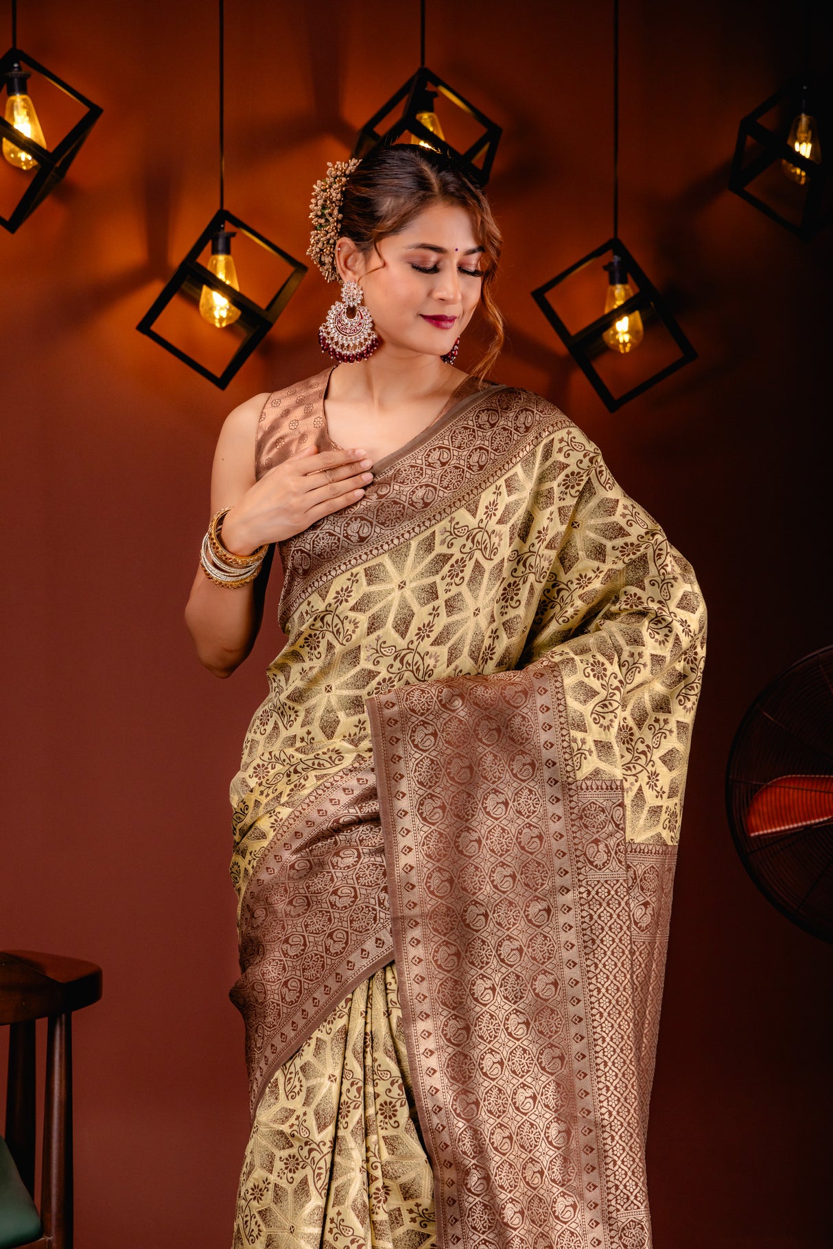 Mimosa Women's Woven Design Kanjivaram Style Art Silk Saree With Blouse Piece : SA00001587YLWFREE