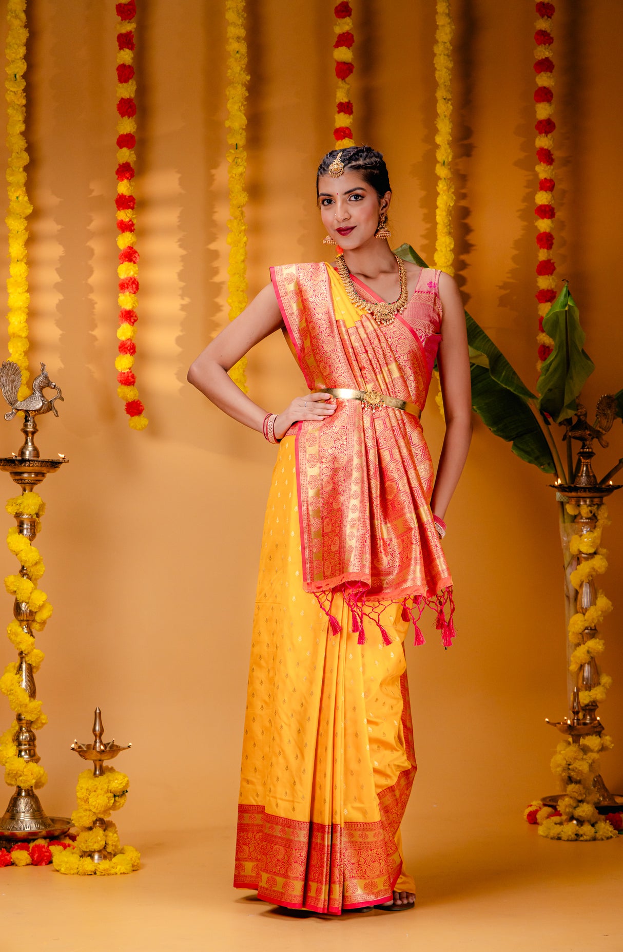 Mimosa Women's Woven Design Kanjivaram Style Art Silk Saree With Blouse Piece : SA00001607GDFREE