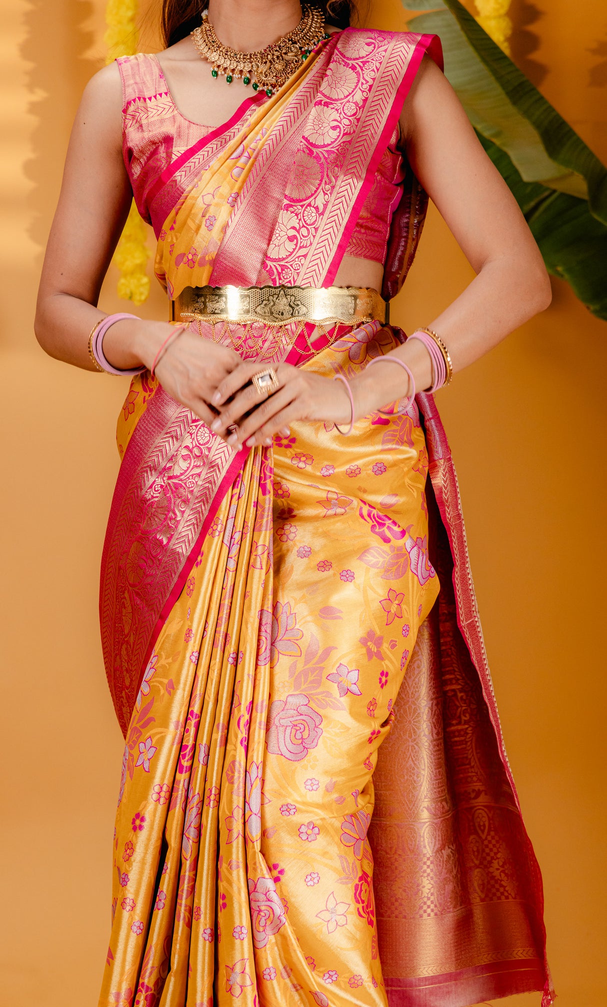 Mimosa Women's Woven Design Kanjivaram Style Art Silk Saree With Blouse Piece : SA00001820GDFREE