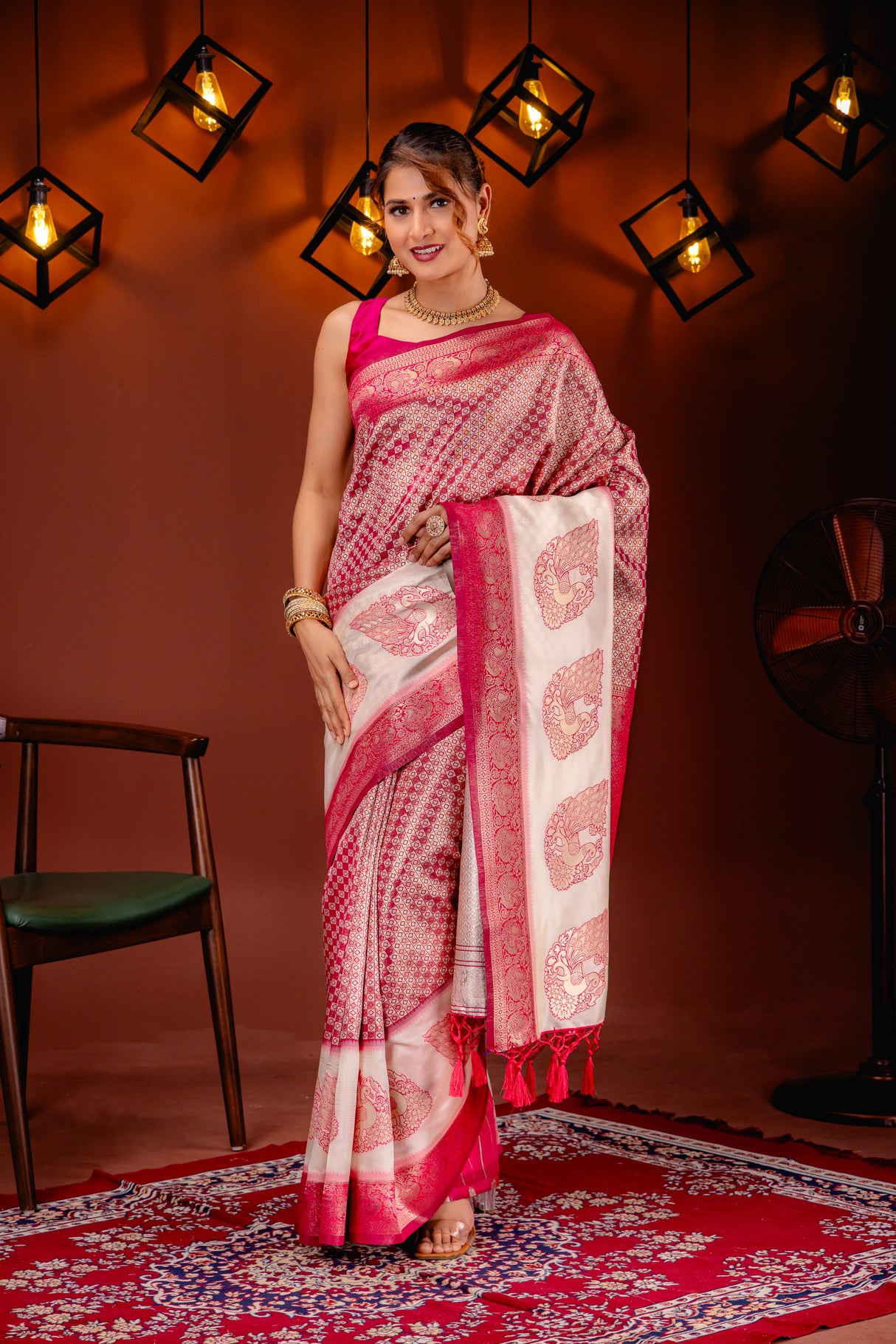 Mimosa Women's Woven Design Kanjivaram Style Art Silk Saree With Blouse Piece : SA00001623RNFREE