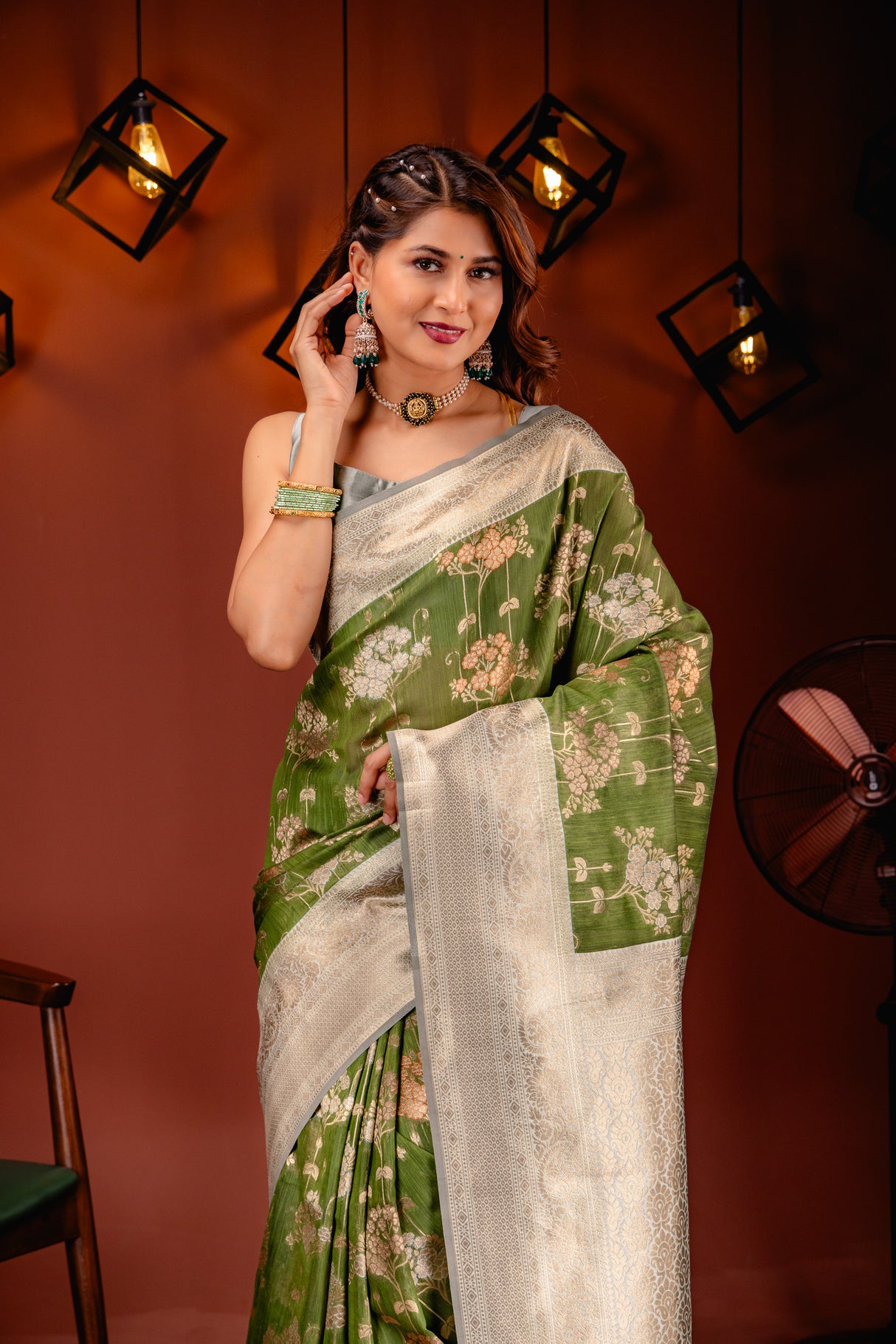 Mimosa Women's Woven Design Kanjivaram Style Art Silk Saree With Blouse Piece : SA00001736OLFREE