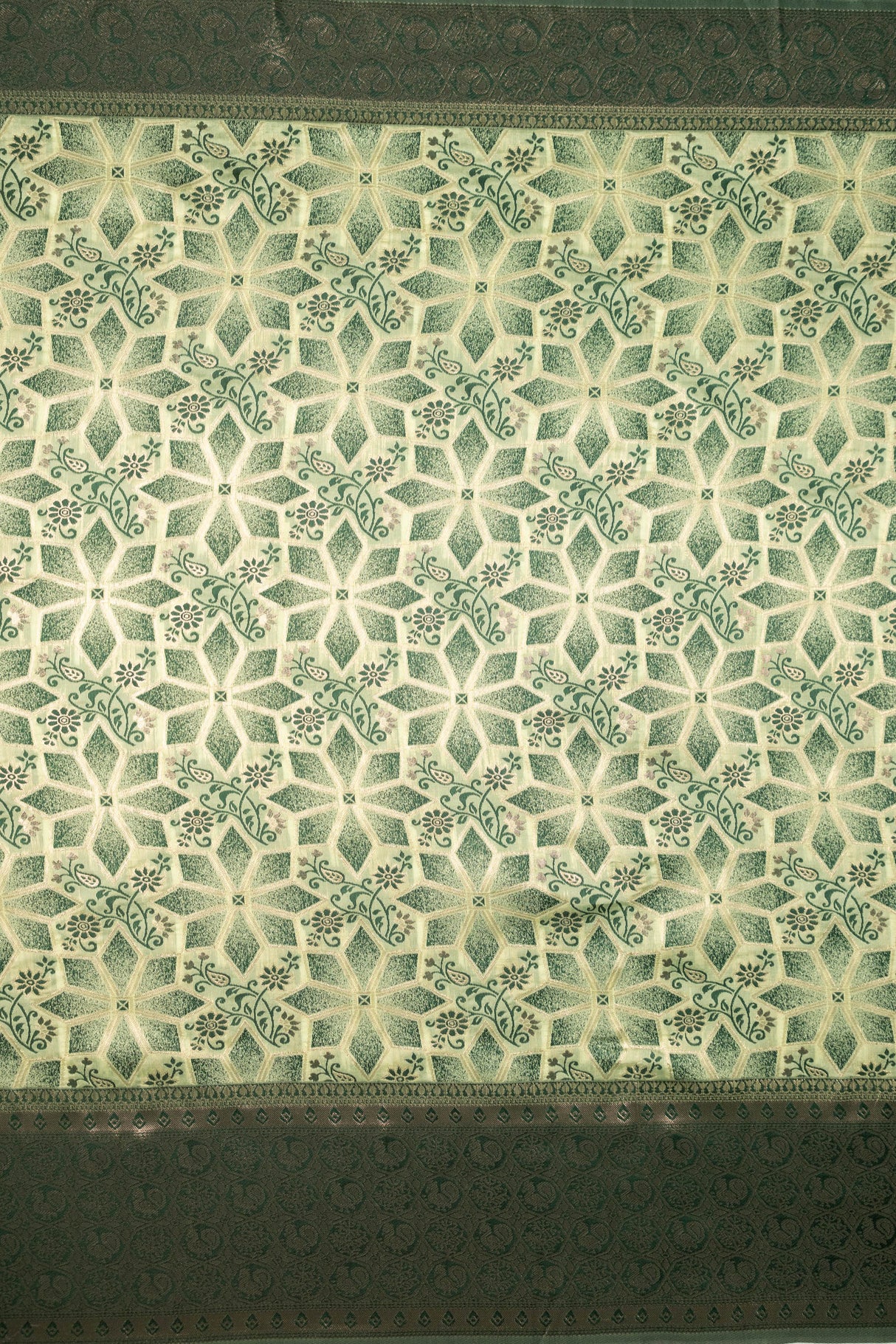 Mimosa Women's Woven Design Kanjivaram Style Art Silk Saree With Blouse Piece : SA00001587PSFREE