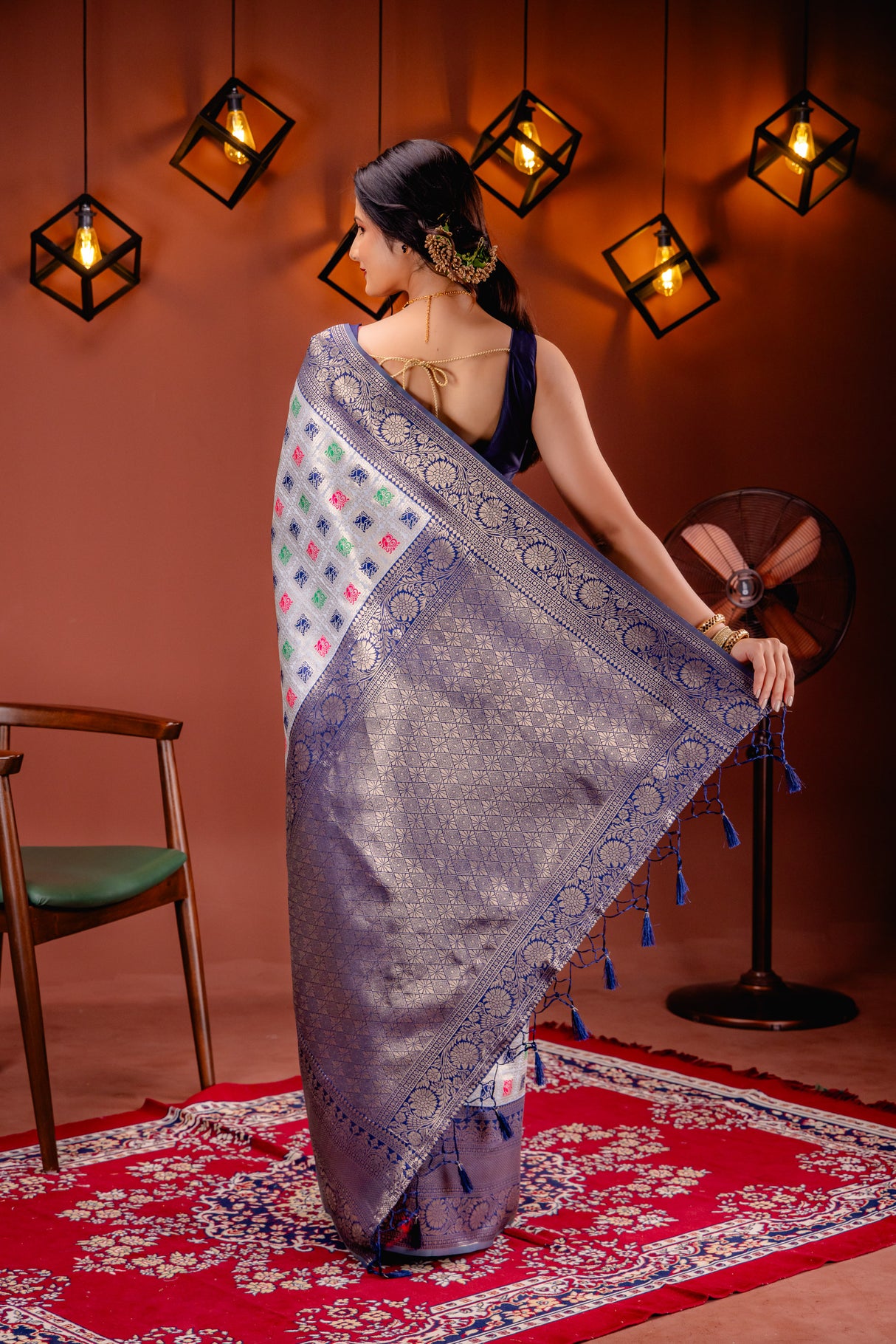 Mimosa Women's Woven Design Kanjivaram Style Art Silk Saree With Blouse Piece : SA00001655GYFREE