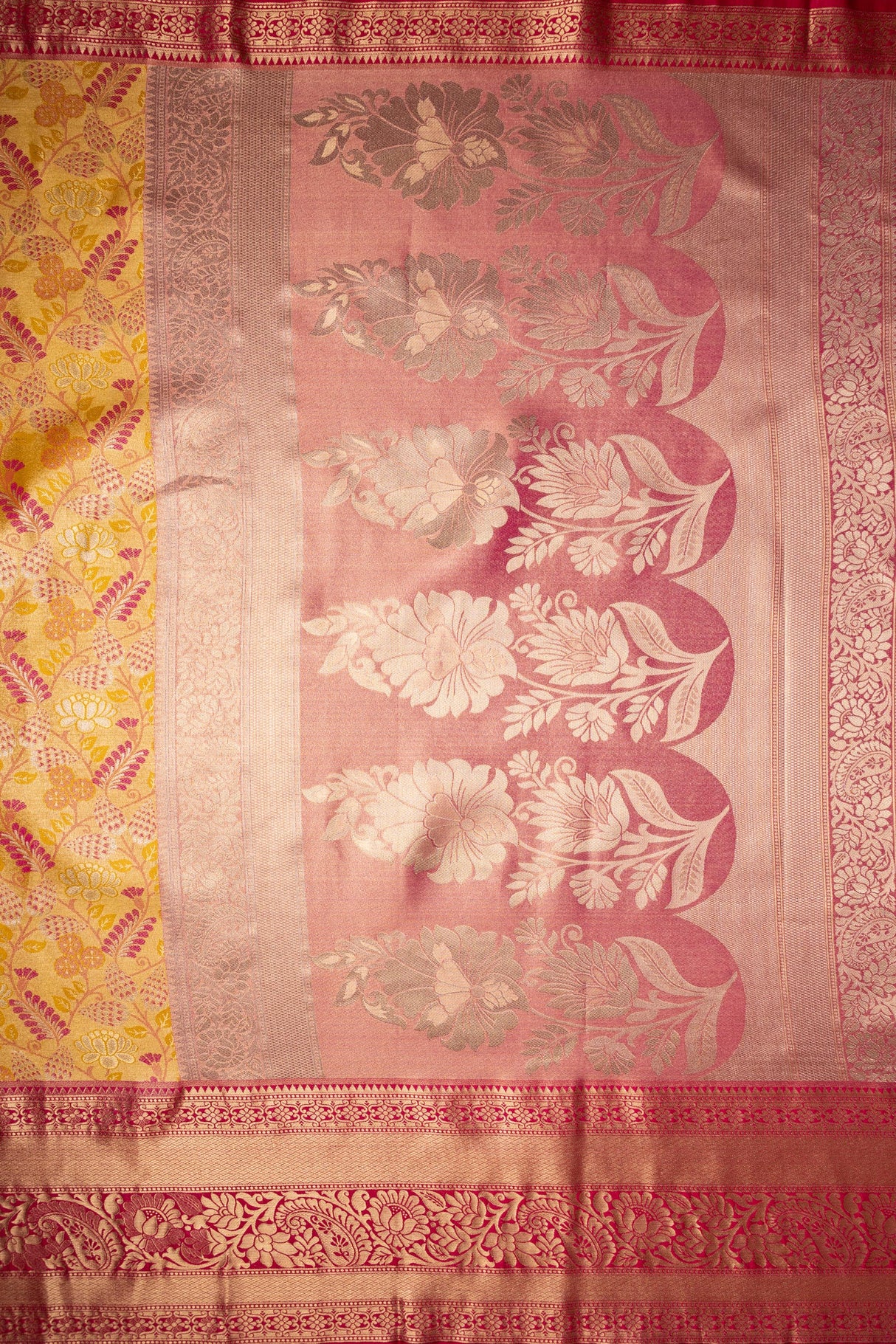 Mimosa Women's Woven Design Kanjivaram Style Art Silk Saree With Blouse Piece : SA00001812GDFREE