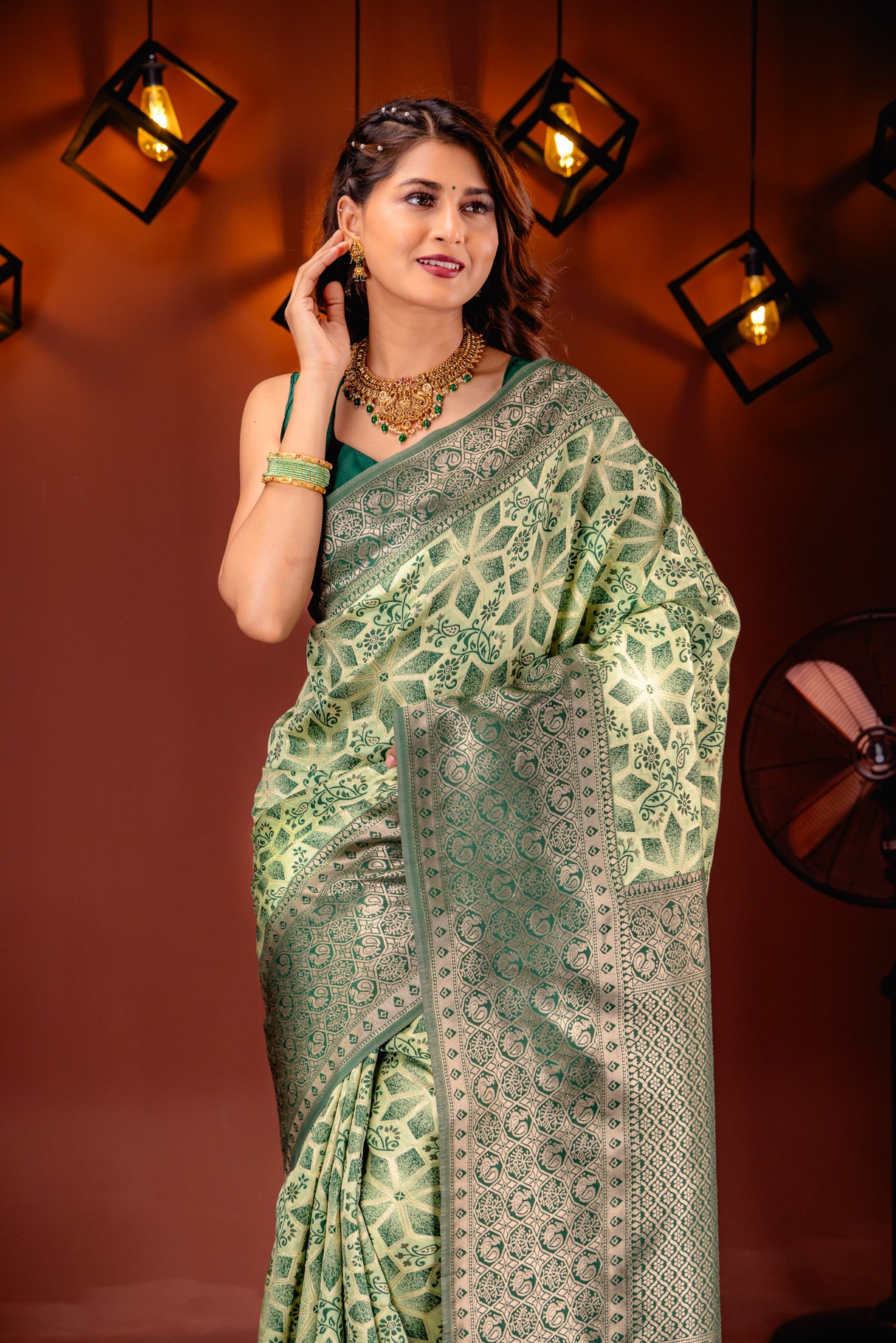 Mimosa Women's Woven Design Kanjivaram Style Art Silk Saree With Blouse Piece : SA00001587PSFREE