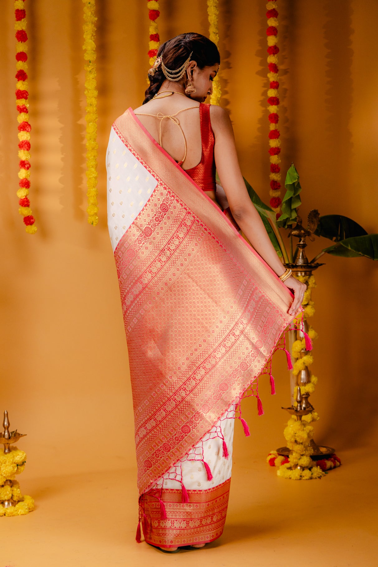 Mimosa Women's Woven Design Kanjivaram Style Art Silk Saree With Blouse Piece : SA00001731HWFREE