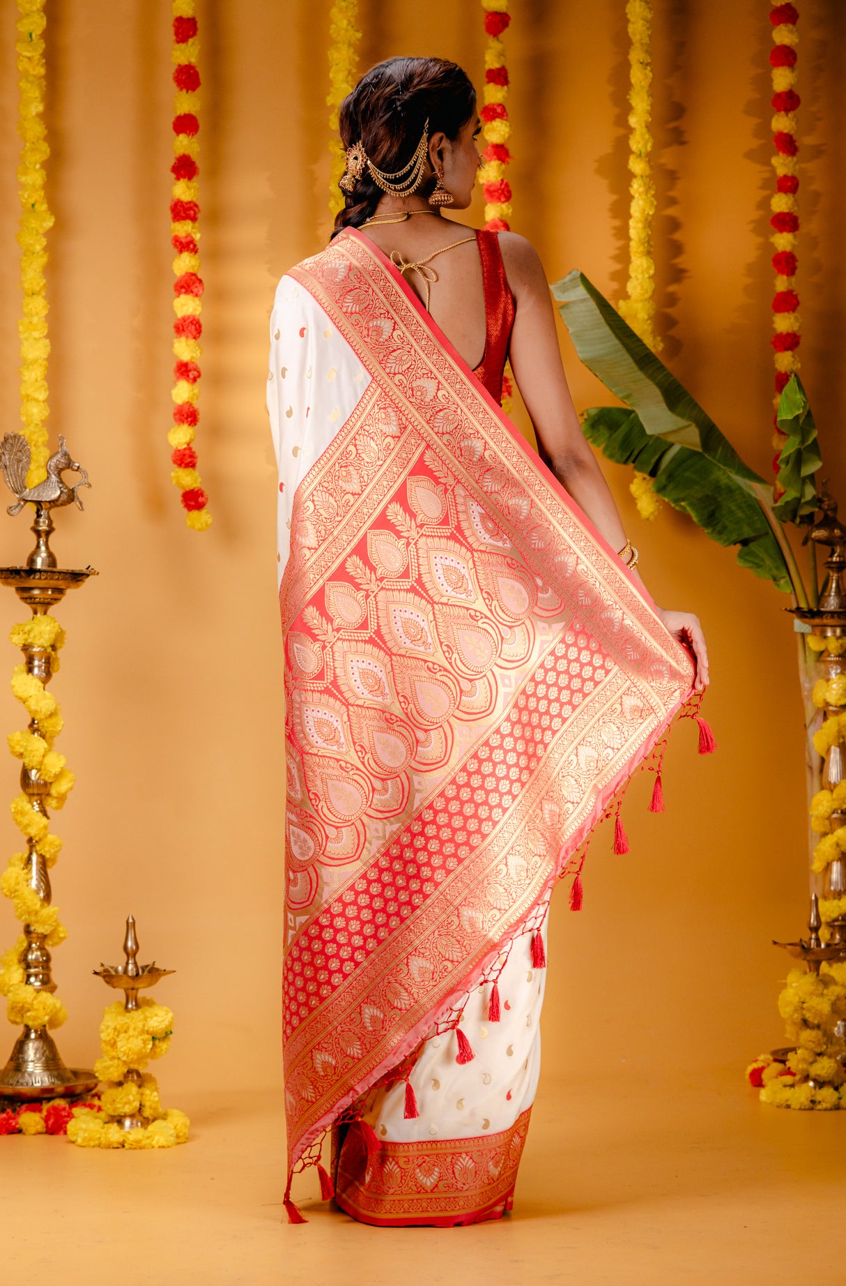 Mimosa Women's Woven Design Kanjivaram Style Art Silk Saree With Blouse Piece : SA00001788HWFREE