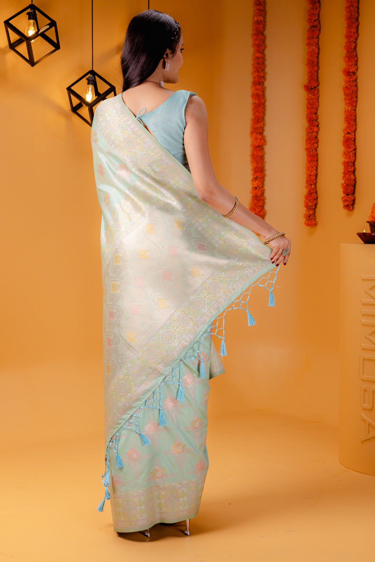 Mimosa Women's Woven Design Kanjivaram Style Art Silk Saree With Blouse Piece : SA00001663RMFREE