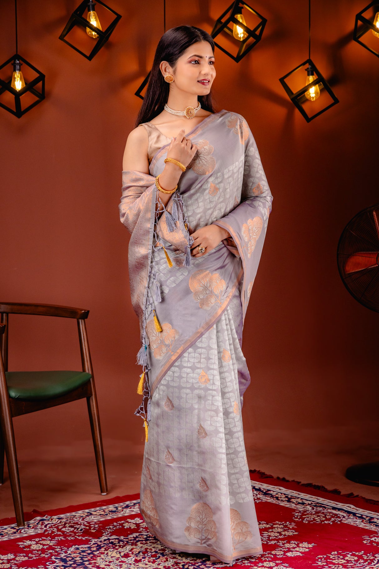 Mimosa Women's Woven Design Kanjivaram Style Art Silk Saree With Blouse Piece : SA00001762GYFREE