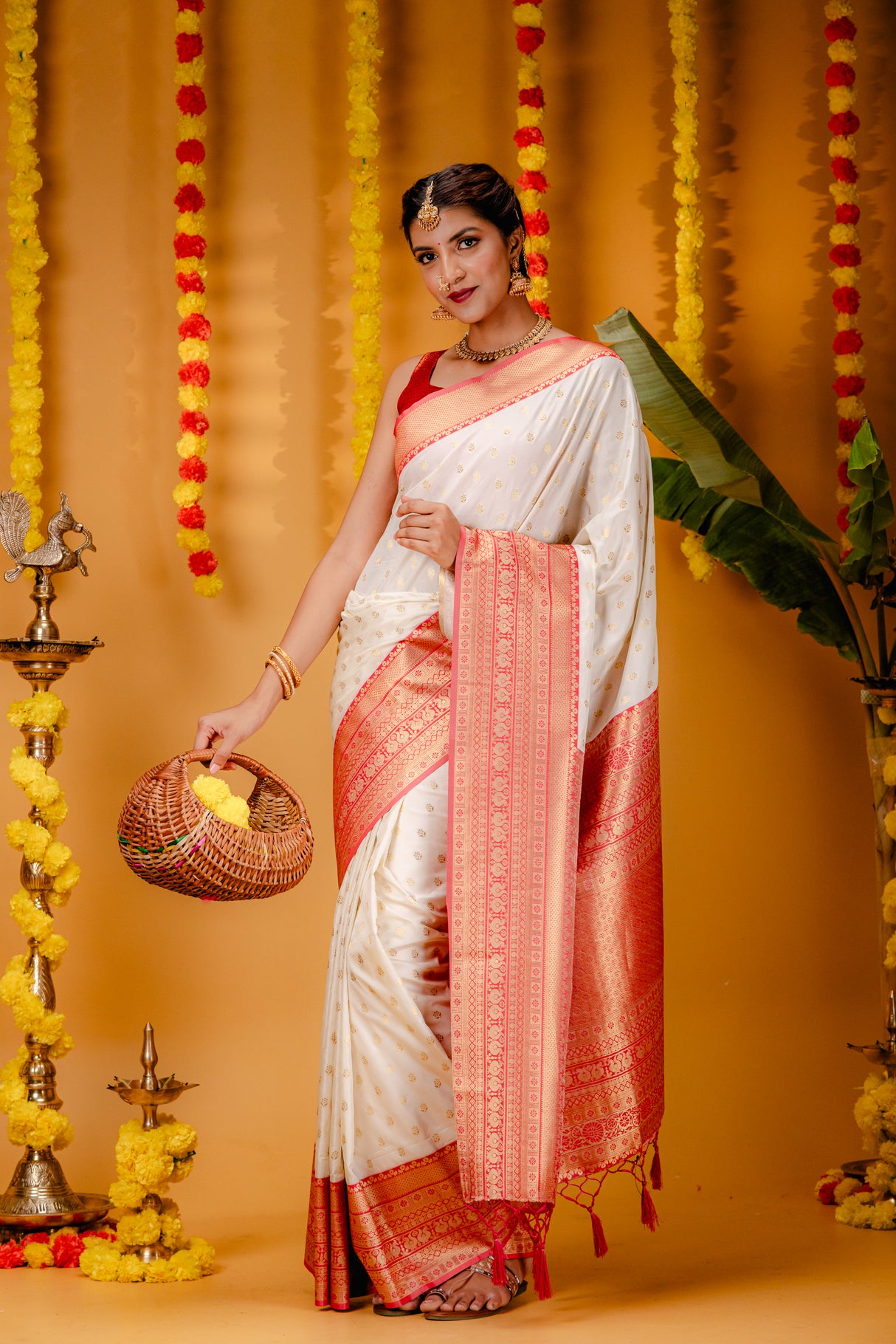 Mimosa Women's Woven Design Kanjivaram Style Art Silk Saree With Blouse Piece : SA00001731HWFREE