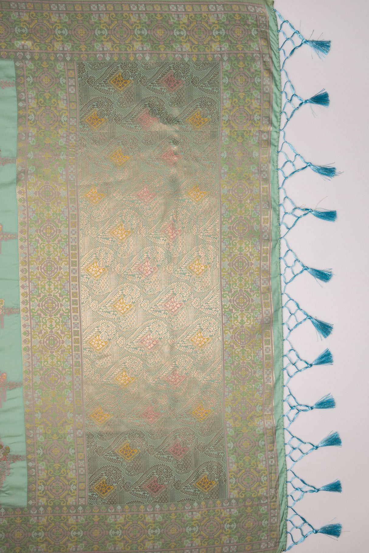 Mimosa Women's Woven Design Kanjivaram Style Art Silk Saree With Blouse Piece : SA00001663RMFREE