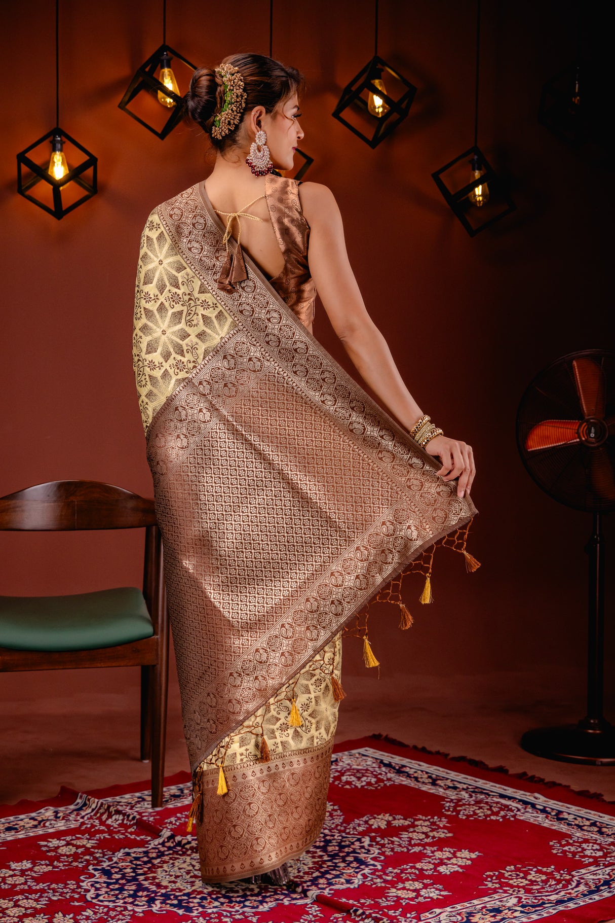 Mimosa Women's Woven Design Kanjivaram Style Art Silk Saree With Blouse Piece : SA00001587YLWFREE