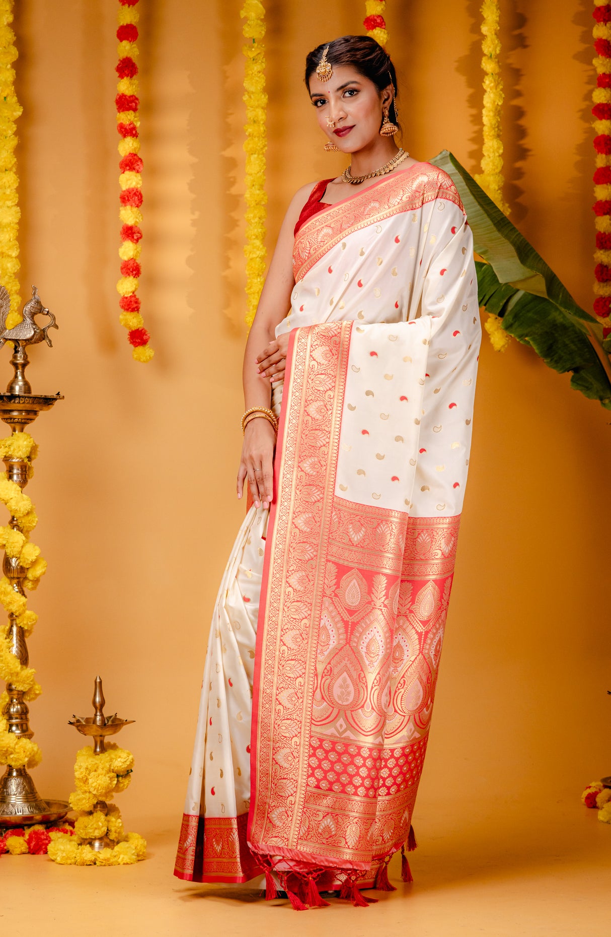 Mimosa Women's Woven Design Kanjivaram Style Art Silk Saree With Blouse Piece : SA00001788HWFREE