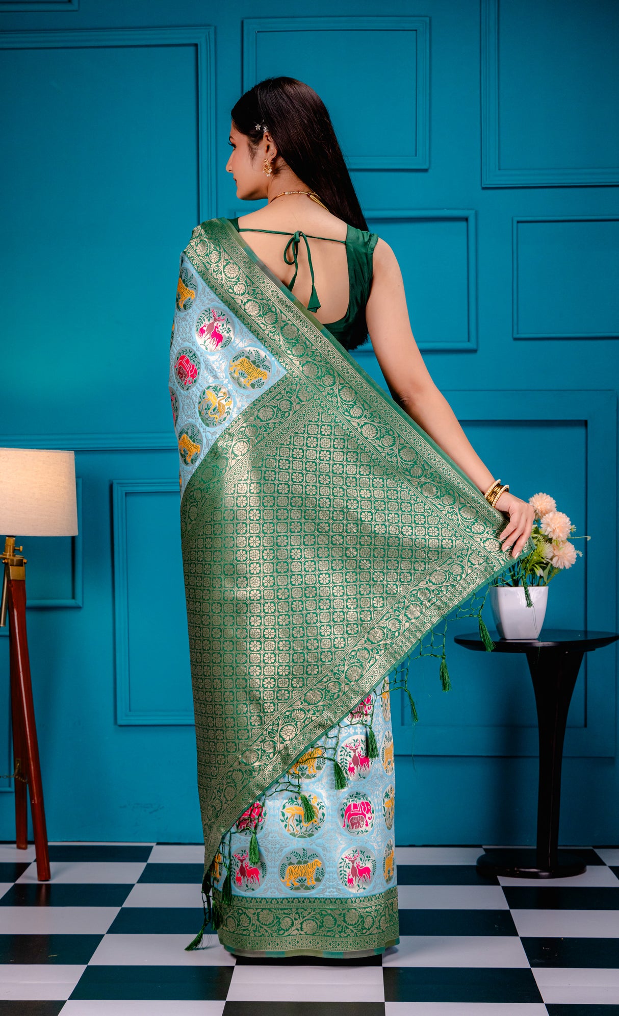 Mimosa Women's Woven Design Patola Style Art Silk Saree With Blouse Piece : SA00001656SFFREE