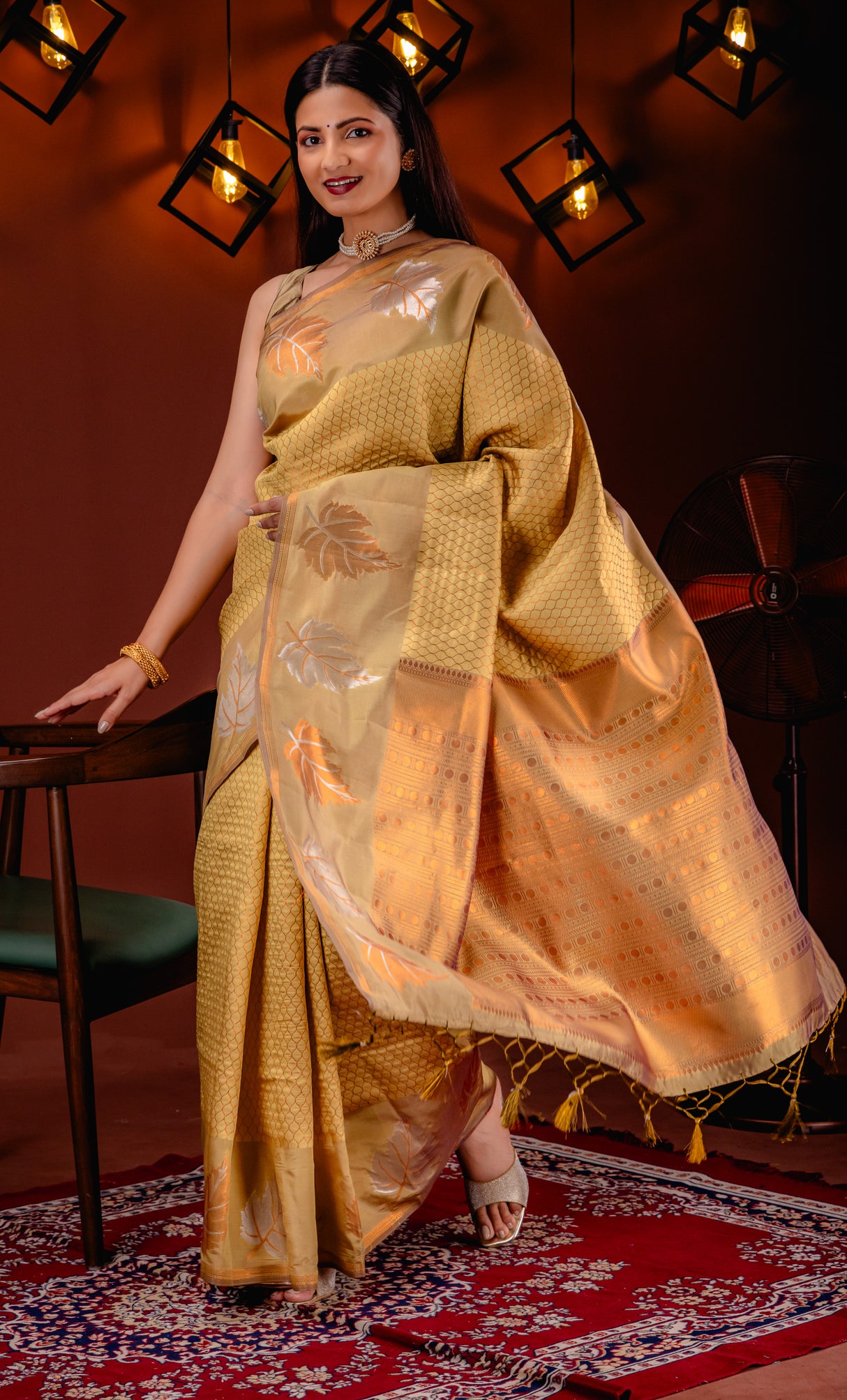 Mimosa Women's Woven Design Kanjivaram Style Art Silk Saree With Blouse Piece : SA00001760GDFREE