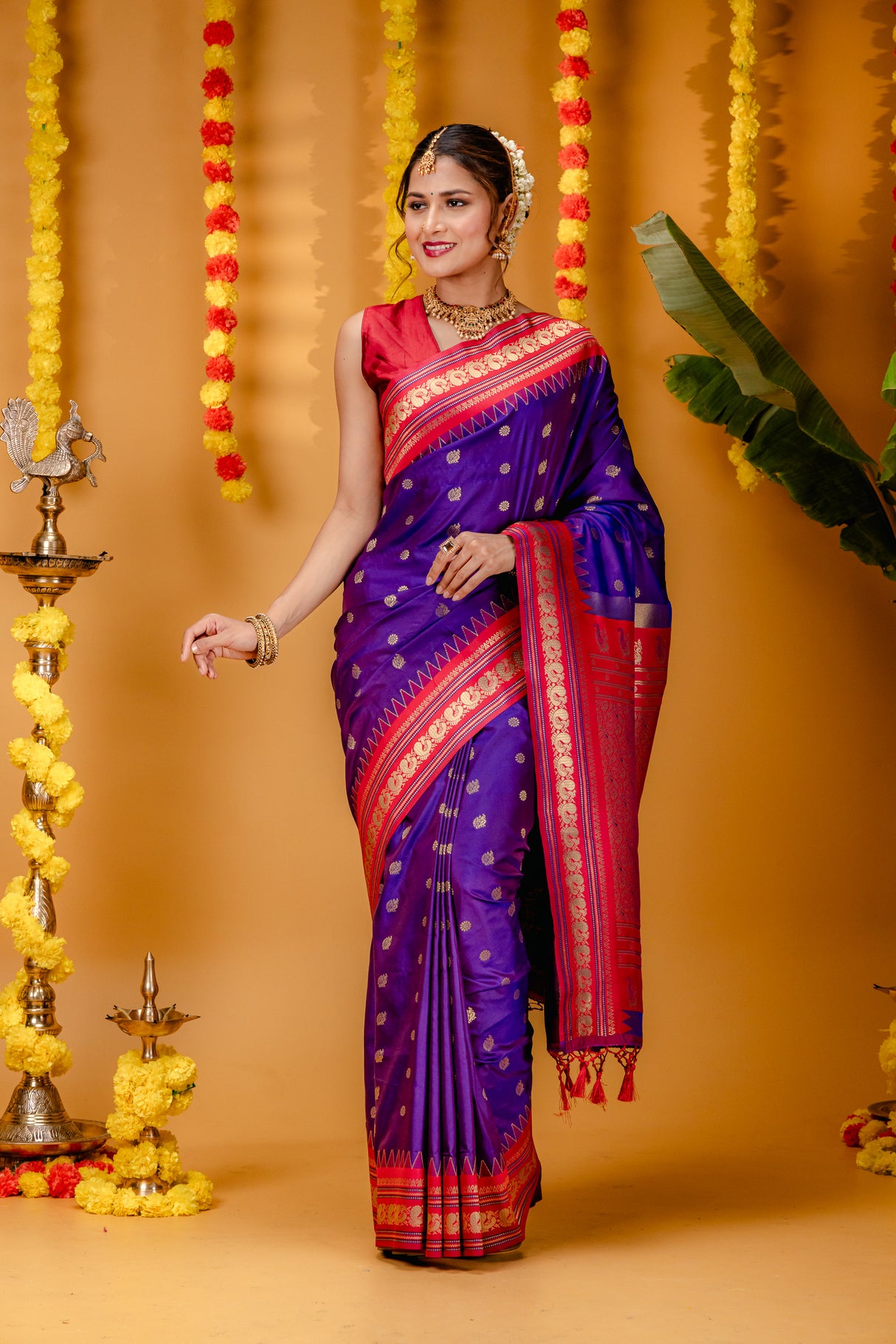 Mimosa Women's Woven Design Kanjivaram Style Art Silk Saree With Blouse Piece : SA00001733VLFREE