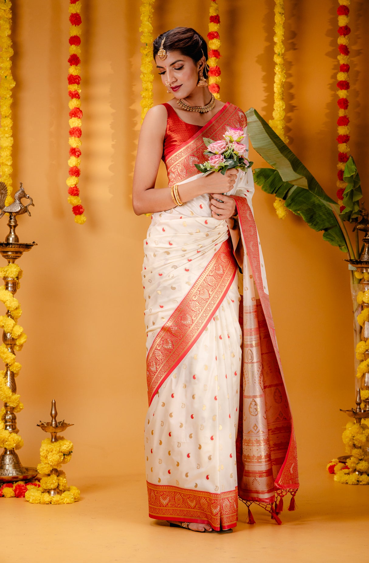 Mimosa Women's Woven Design Kanjivaram Style Art Silk Saree With Blouse Piece : SA00001788HWFREE