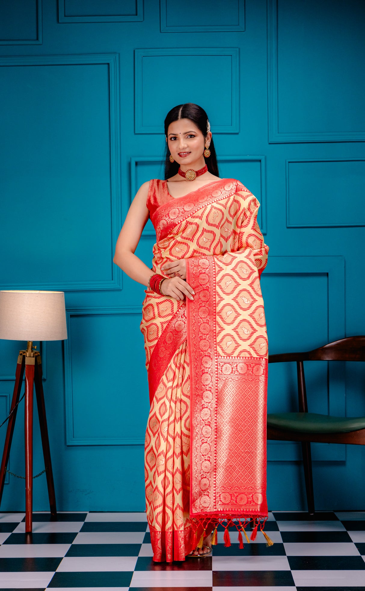 Mimosa Women's Woven Design Banarasi Style Art Silk Saree With Blouse Piece : SA00001588YLWFREE