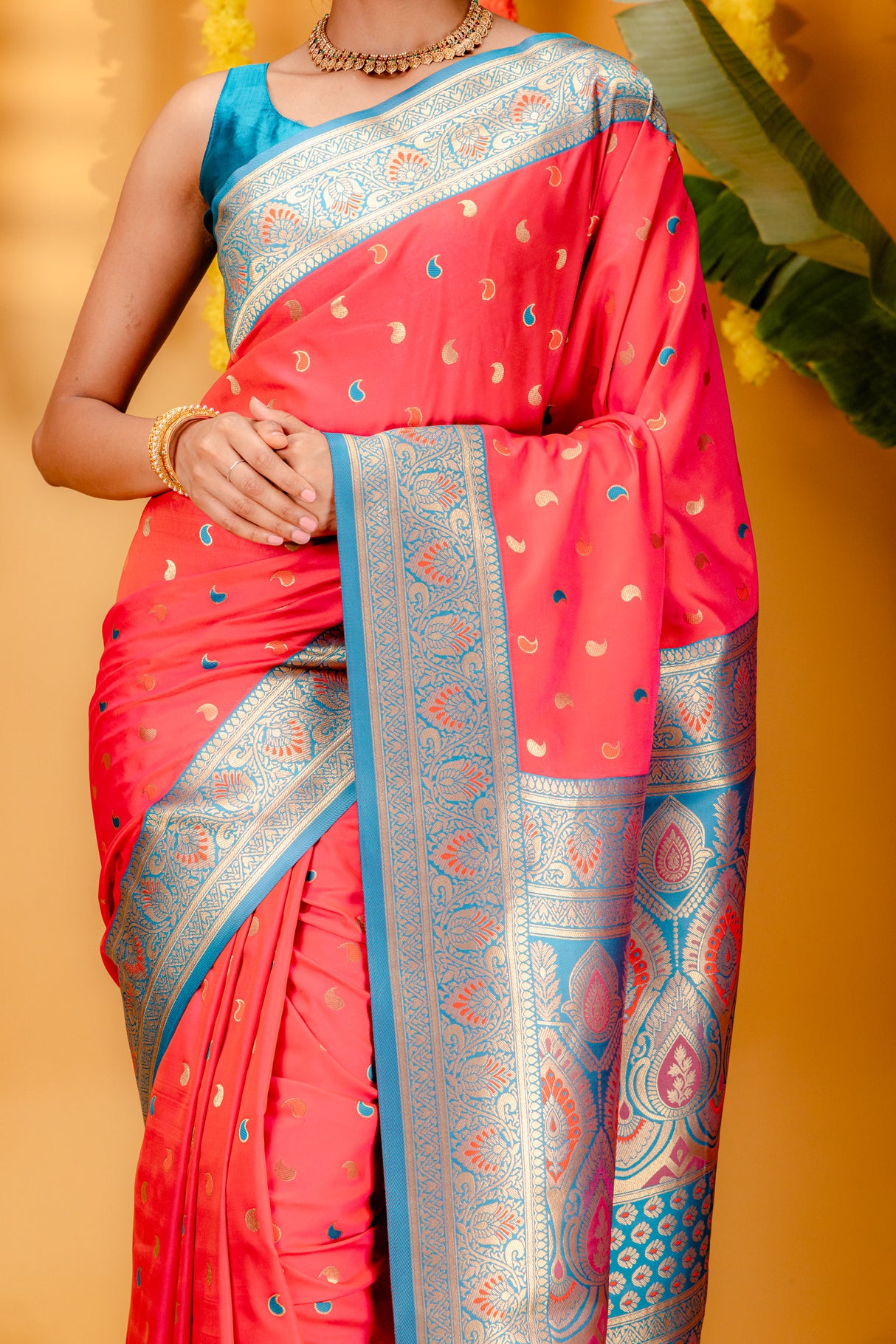 Mimosa Women's Woven Design Kanjivaram Style Art Silk Saree With Blouse Piece : SA00001788GJFREE