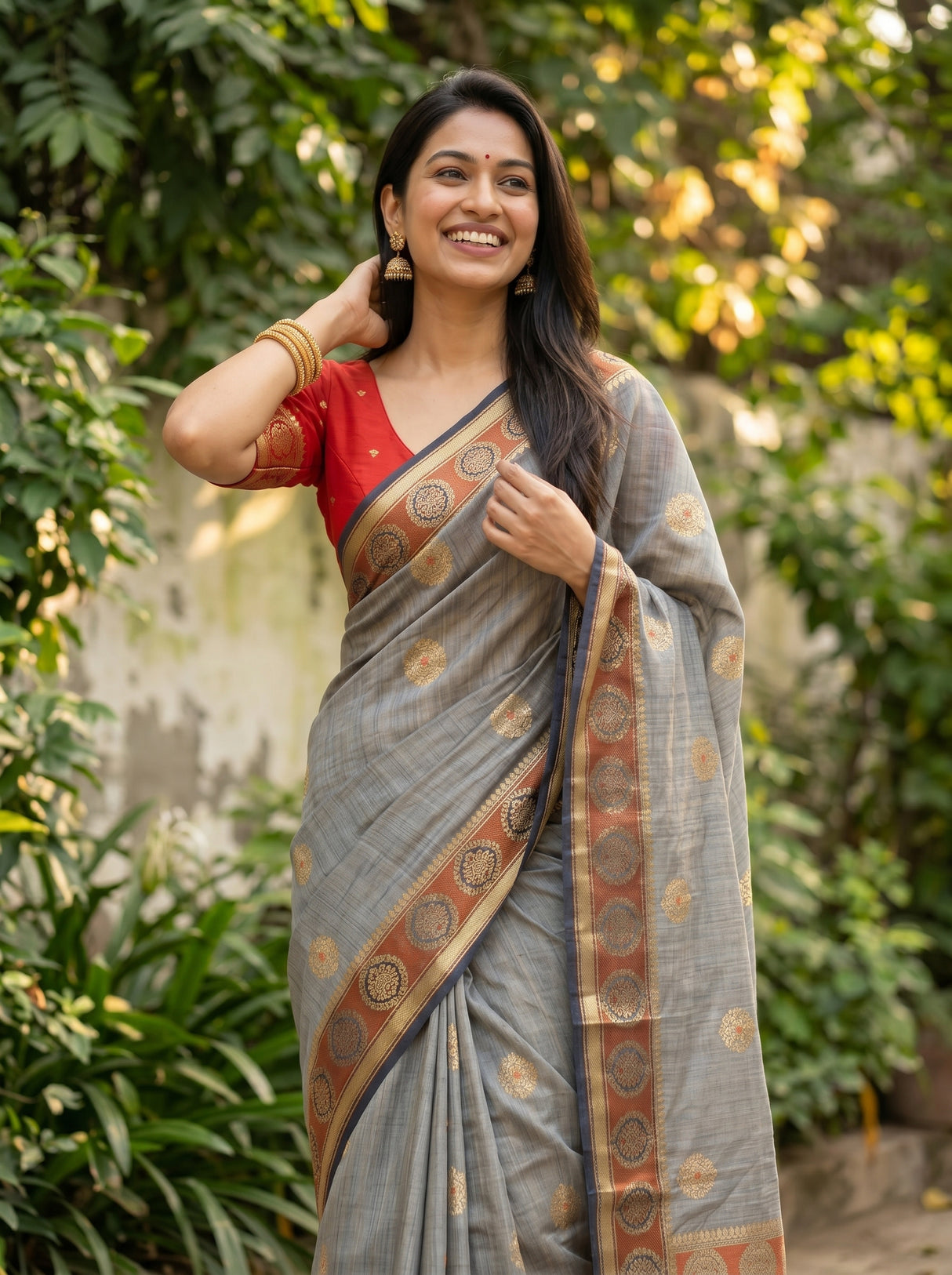 MIMOSA Grey Kanjivaram tusser Saree — pose 10 styling detail