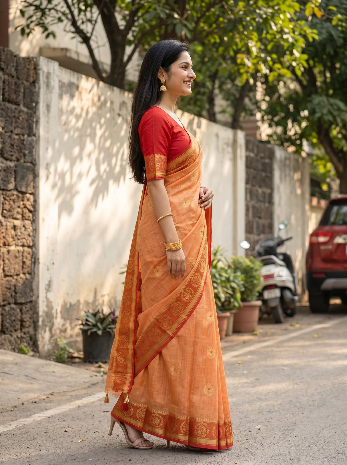 MIMOSA Peach Kanjivaram tusser Saree — pose 3 styling detail