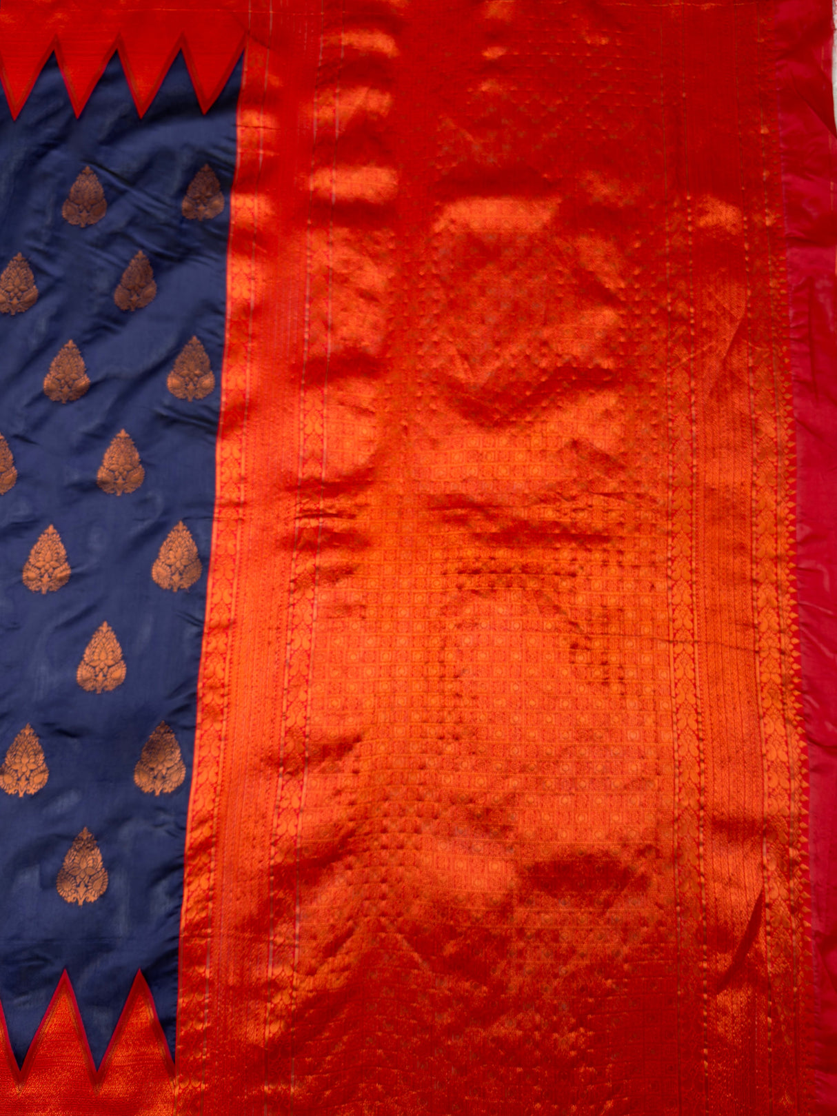 MIMOSA Navy Saree Saree — pallu and zari work detail