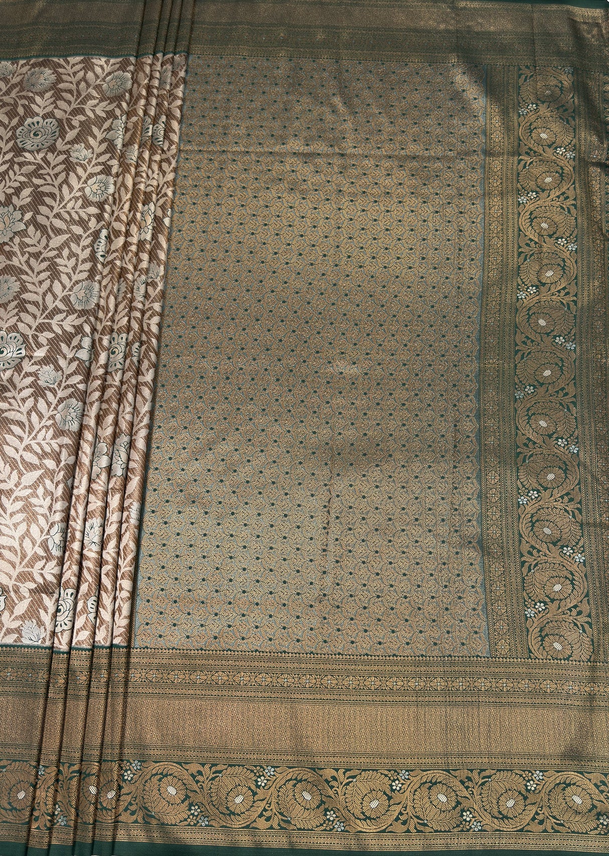 MIMOSA Green Kanjivaram Art silk Saree β pallu and zari work detail