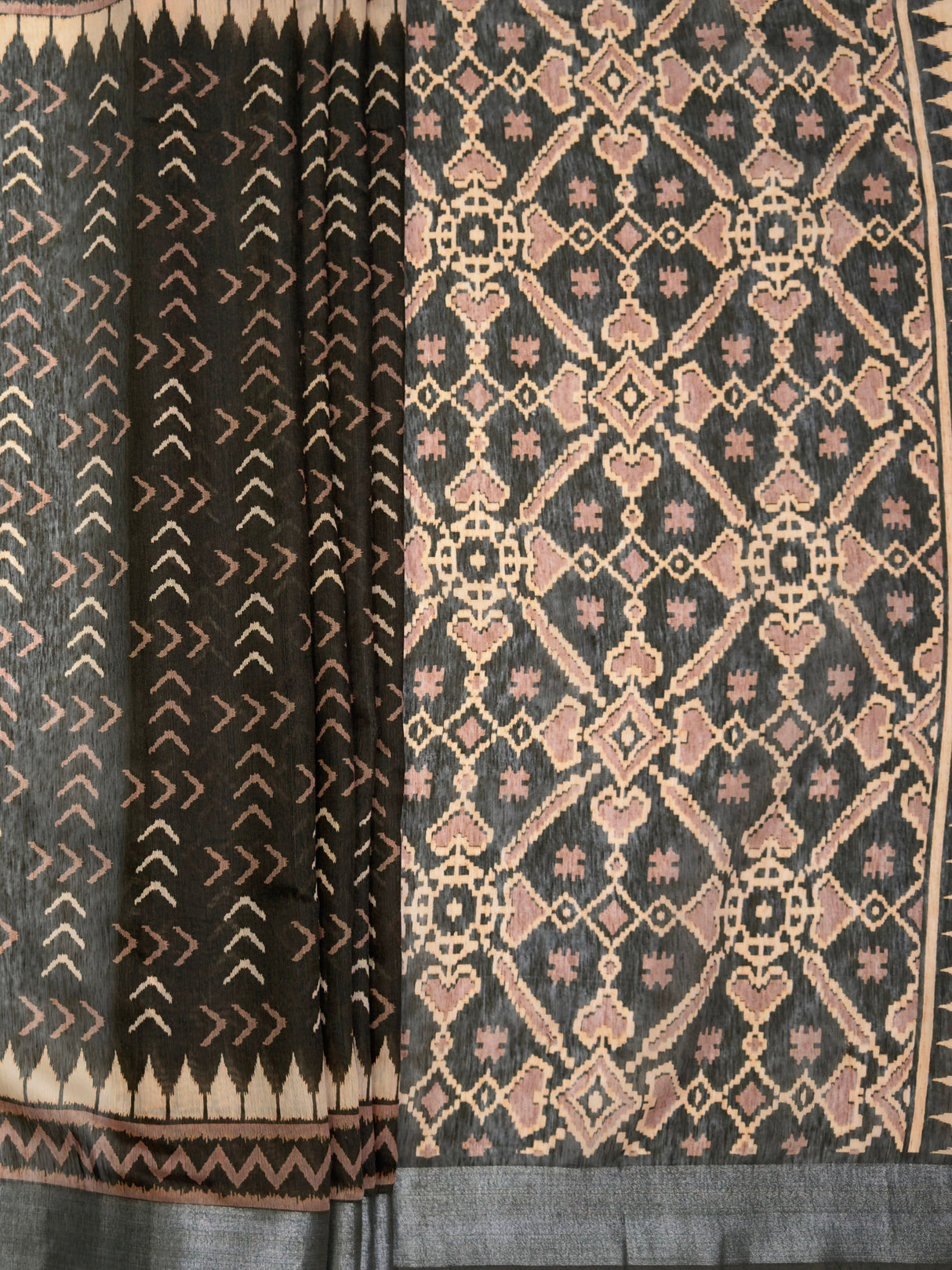 MIMOSA Saree Saree — pallu and zari work detail