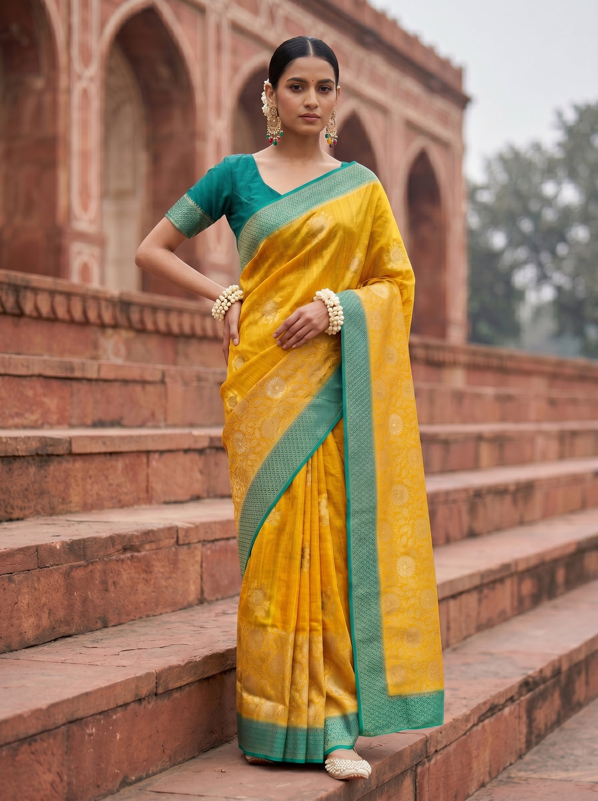 MIMOSA Saree Saree — pose 4 styling detail