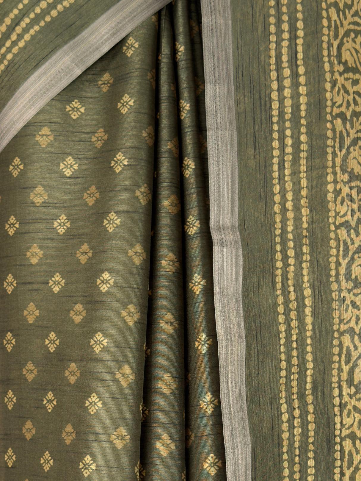 MIMOSA Saree Saree — fleets shot full lifestyle