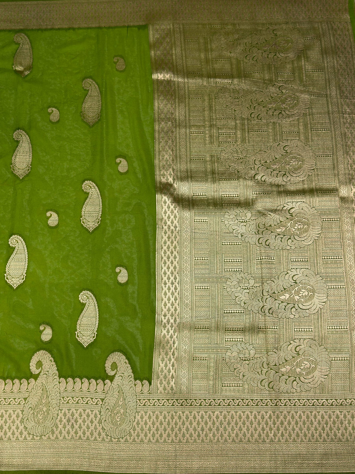 MIMOSA Saree Saree — pallu and zari work detail